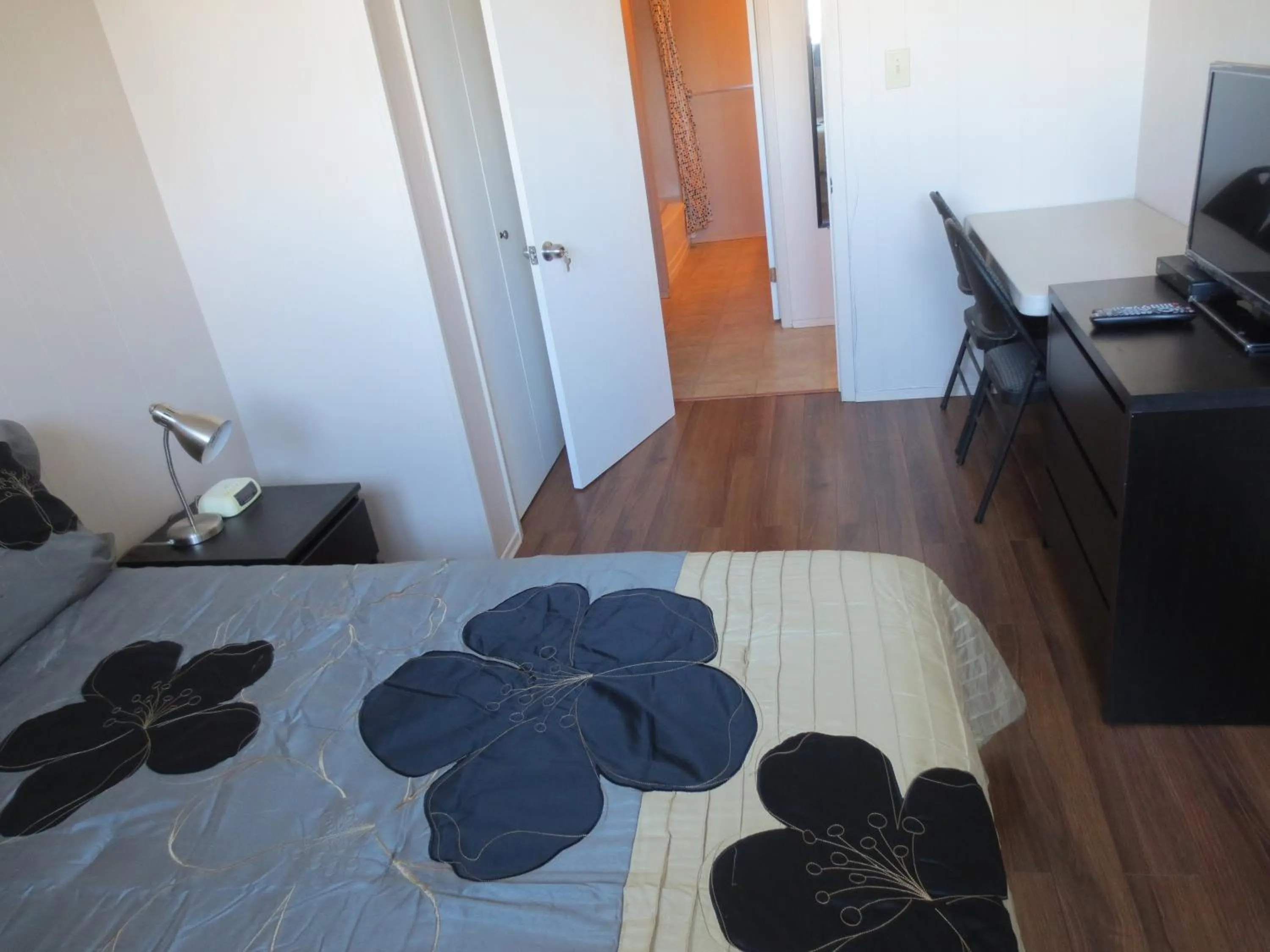 Bedroom, Bed in College Park Bed & Breakfast