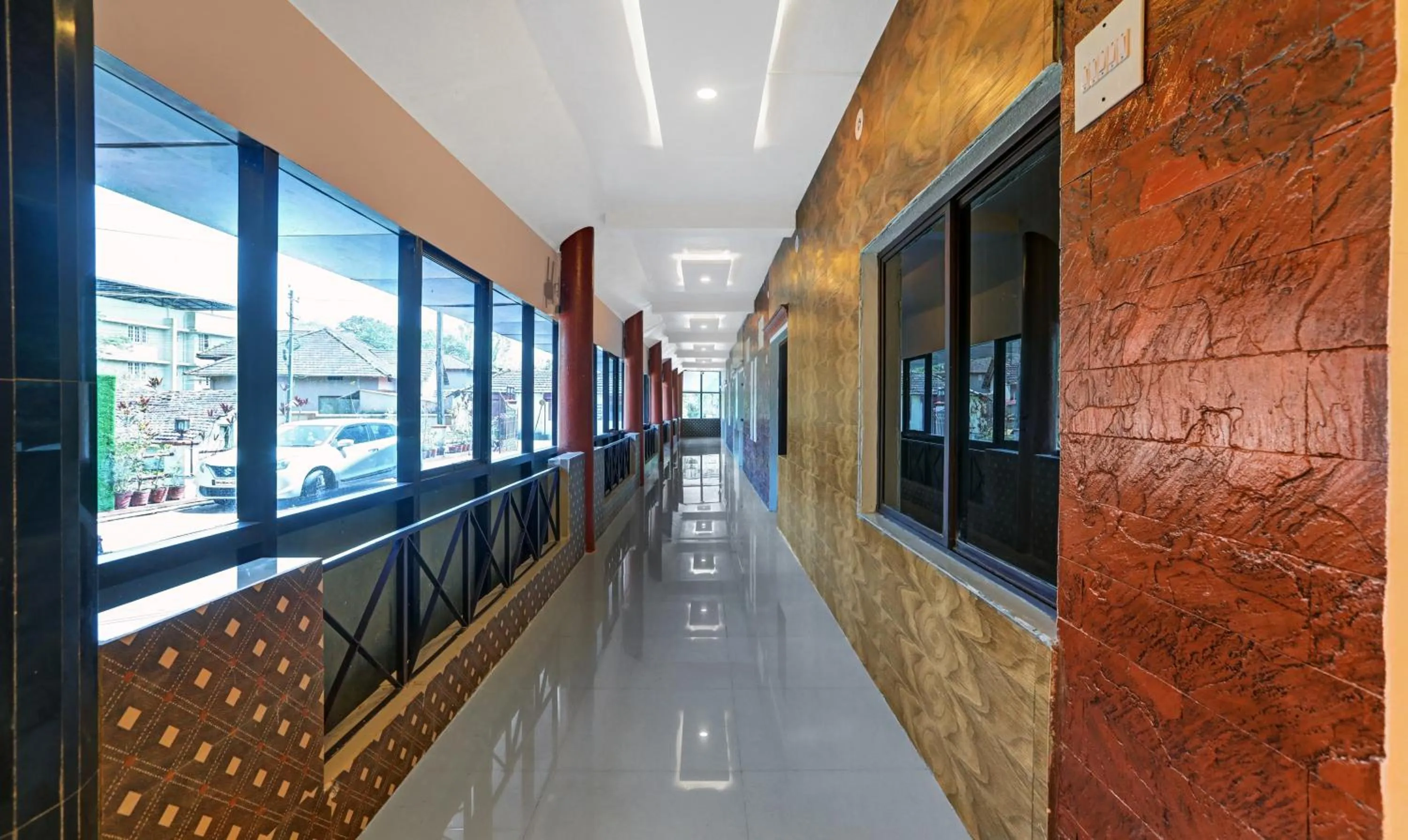 Lobby or reception in Itsy Hotels Regalia Grand, 500 Mtrs From Madikeri Fort