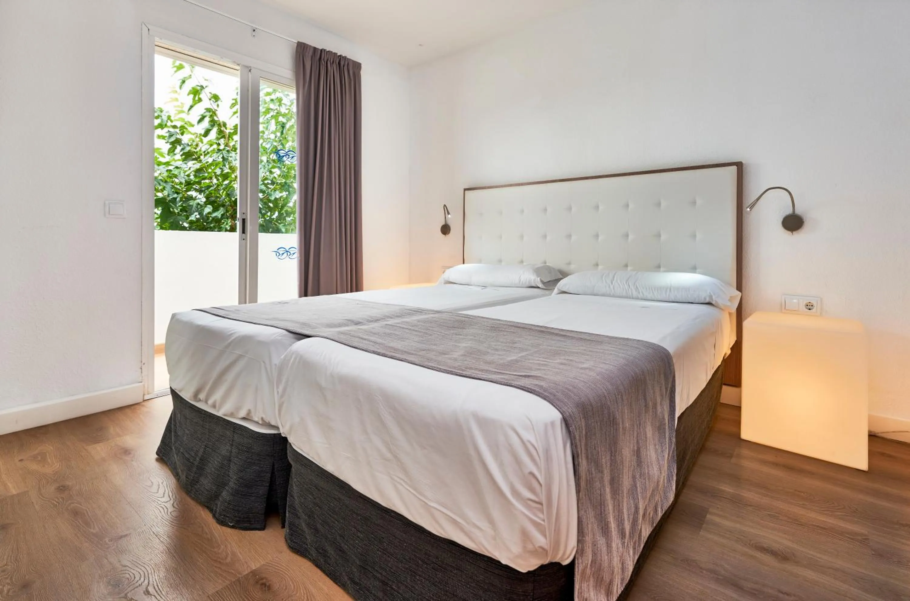 Bedroom, Bed in Globales Los Delfines