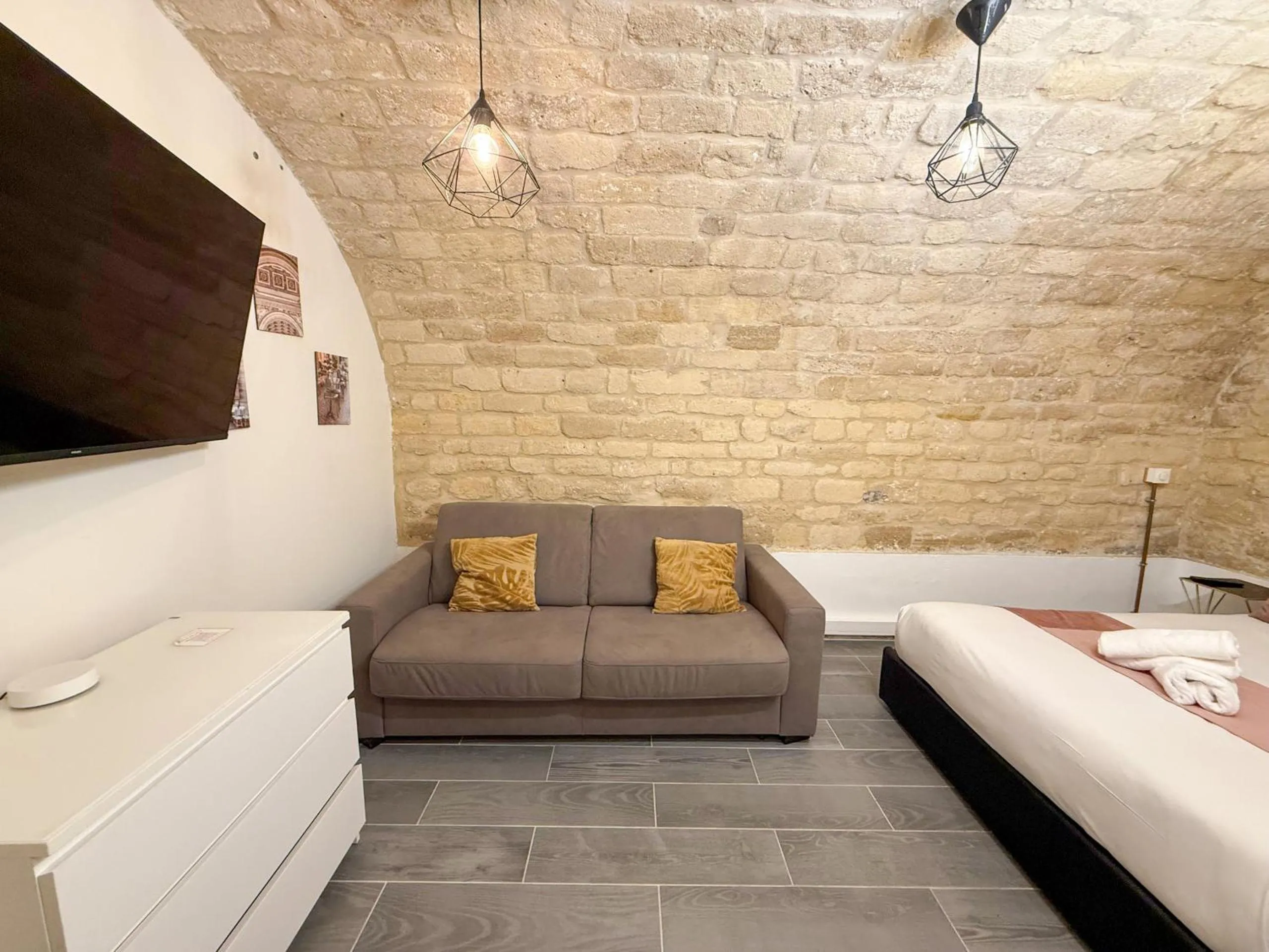 Bed in 153 - Urban Pretty Flat in Center of Paris