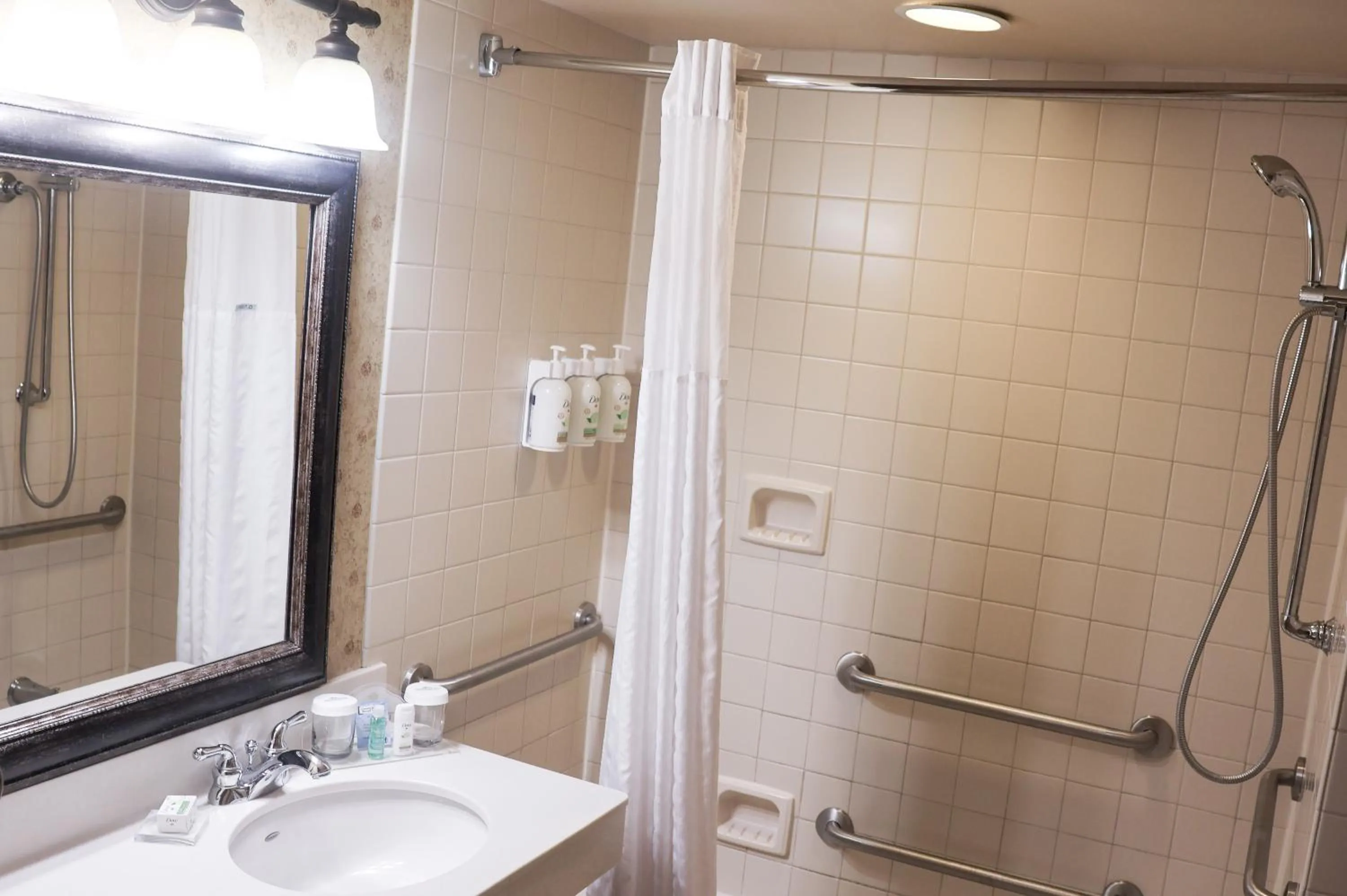 Shower in Wingate by Wyndham Peoria - Complimentary Area Shuttle