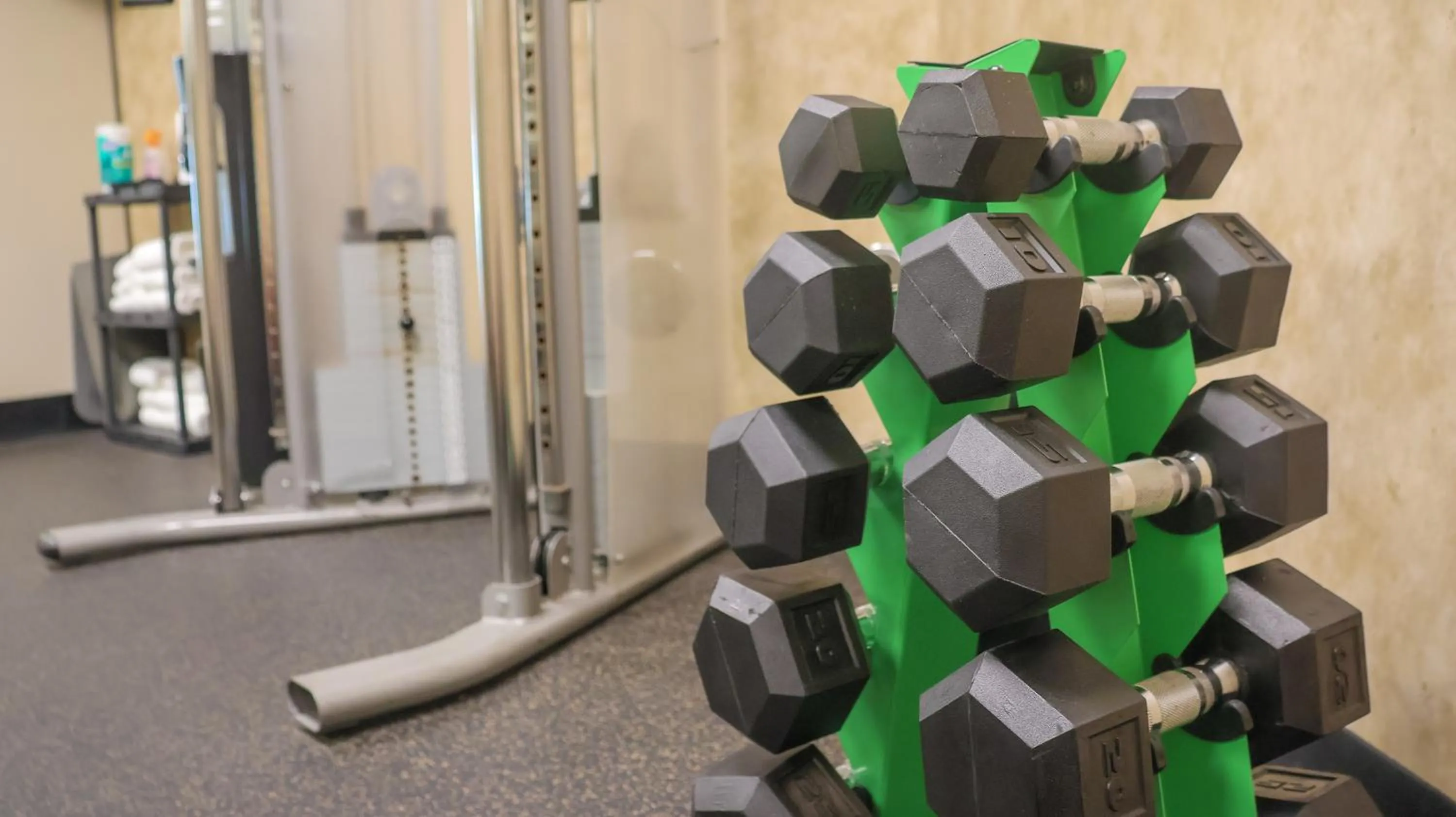 Wingate by Wyndham Peoria - Complimentary Area Shuttle