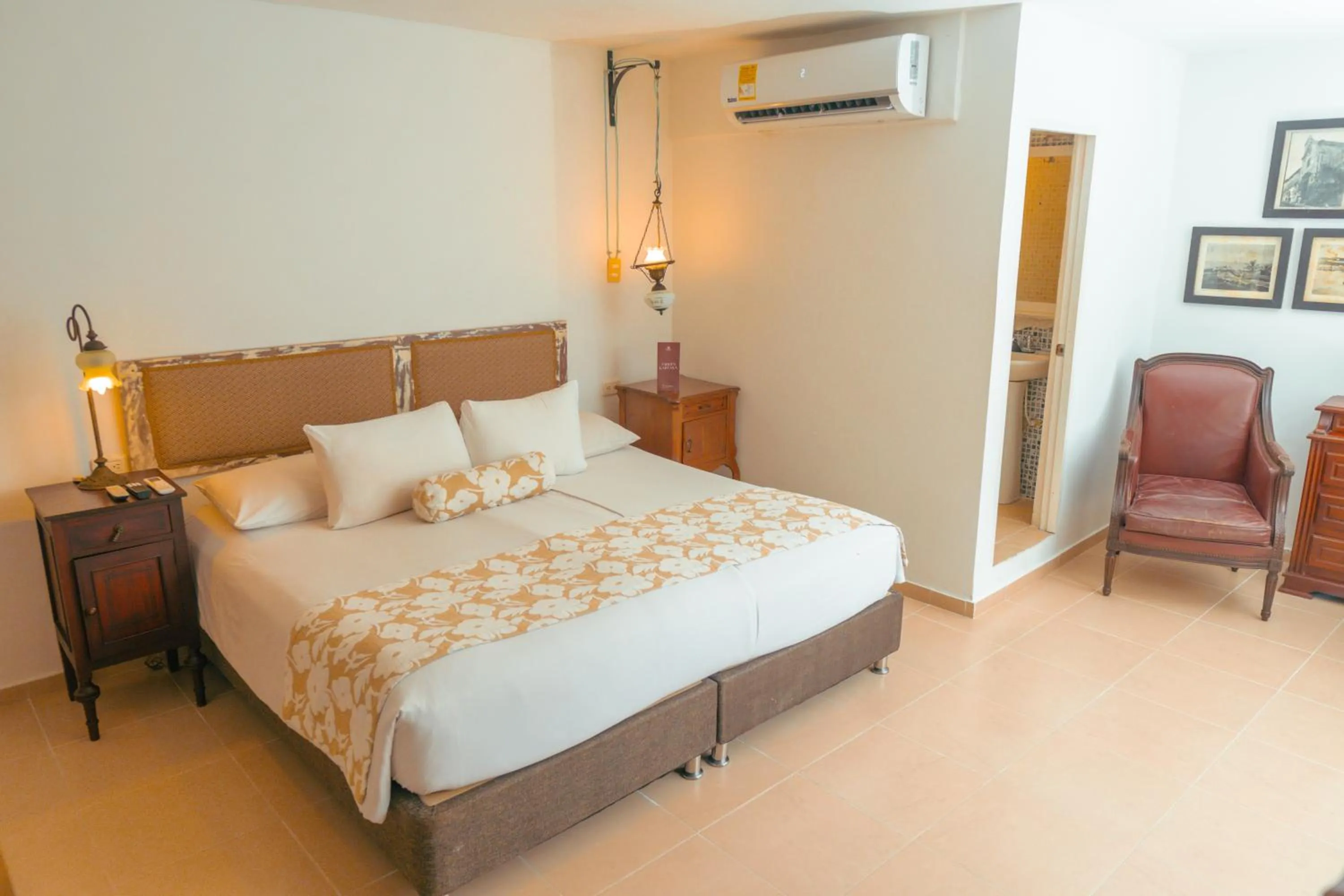 Bed in Hotel Kartaxa