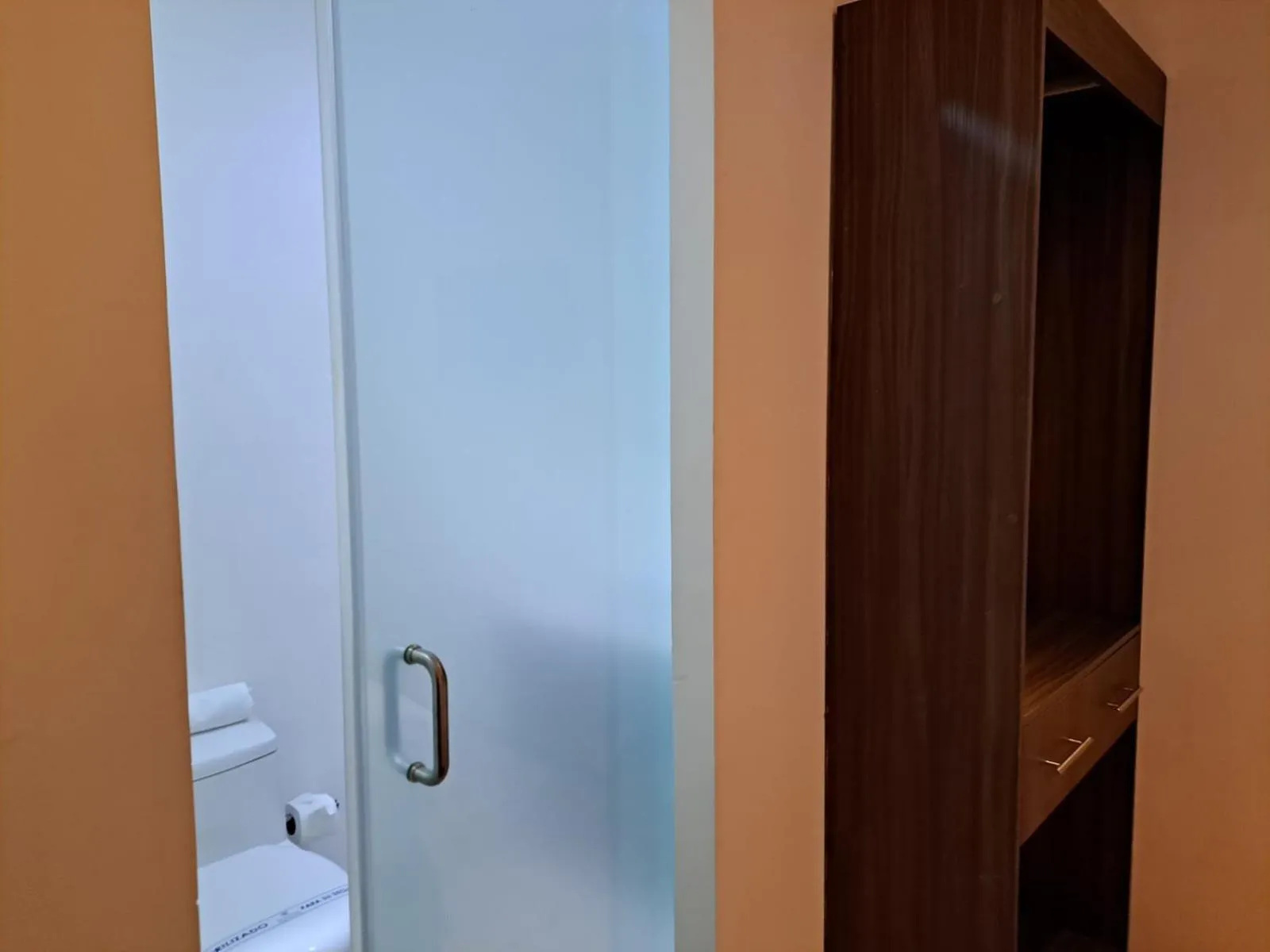 Toilet in El Hotel Business Class - Zamora Centro