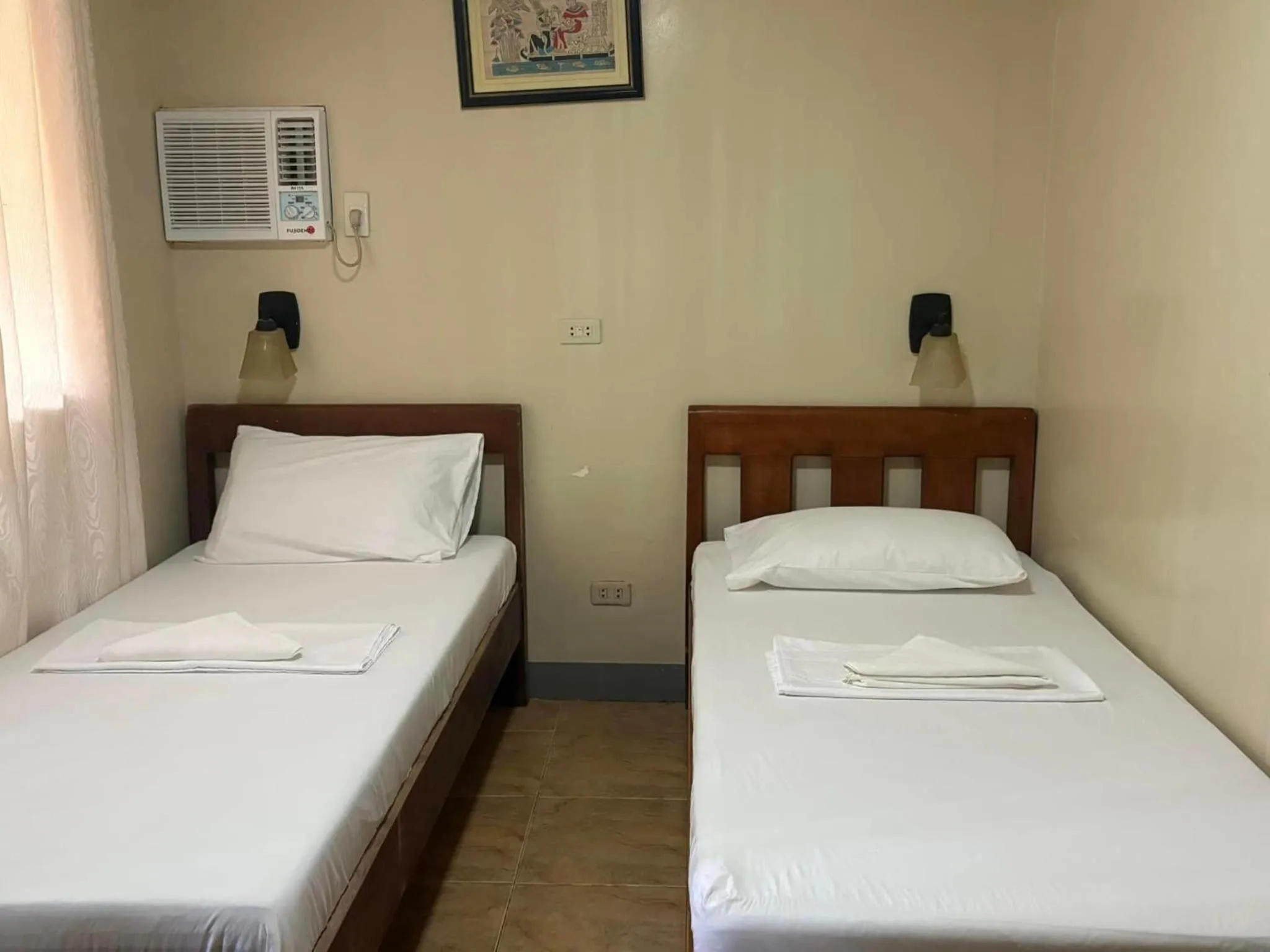 Bed in Dubay Panglao Beachfront Resort