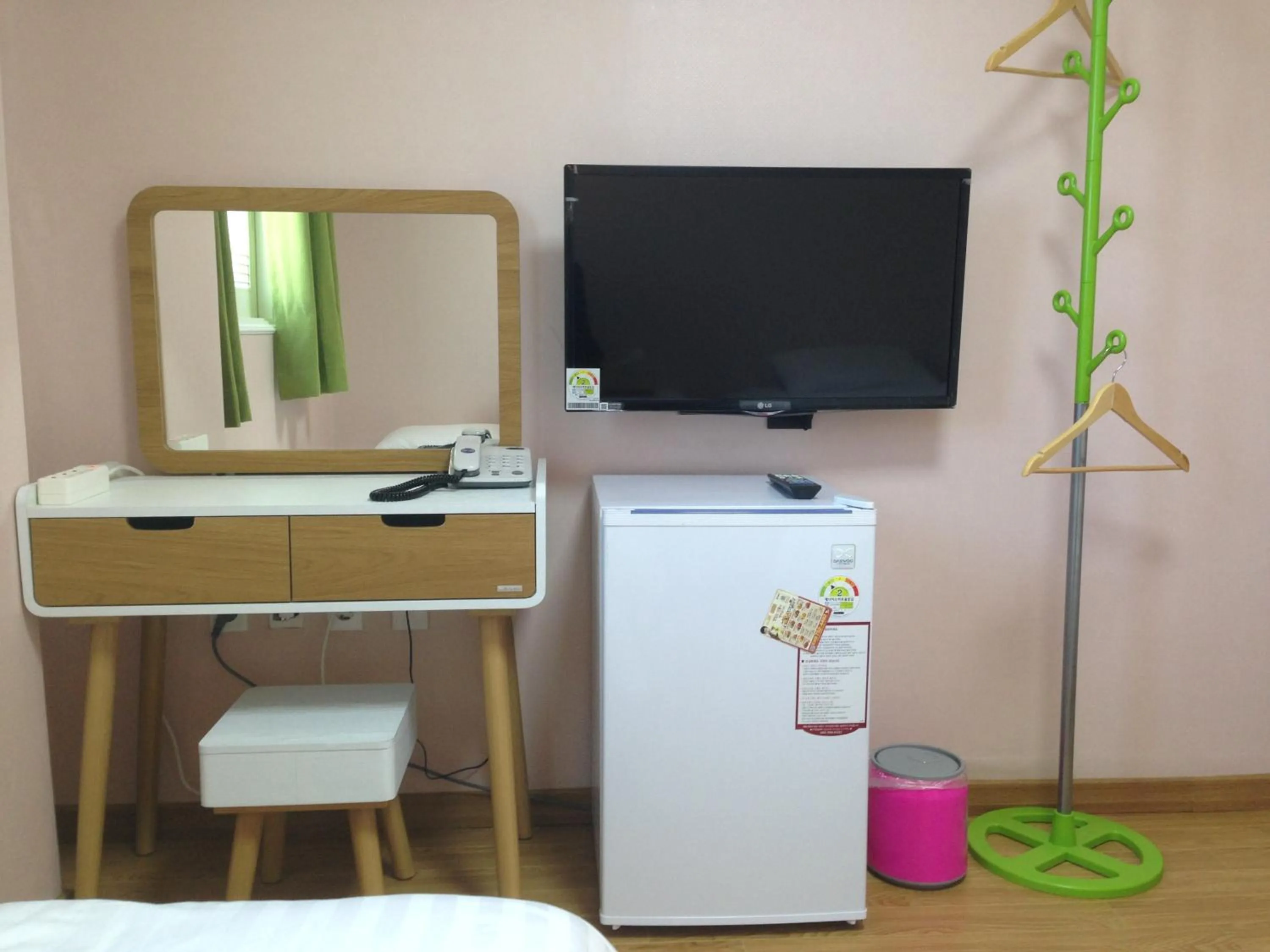 Decorative detail in Jeju R Hotel & Guesthouse