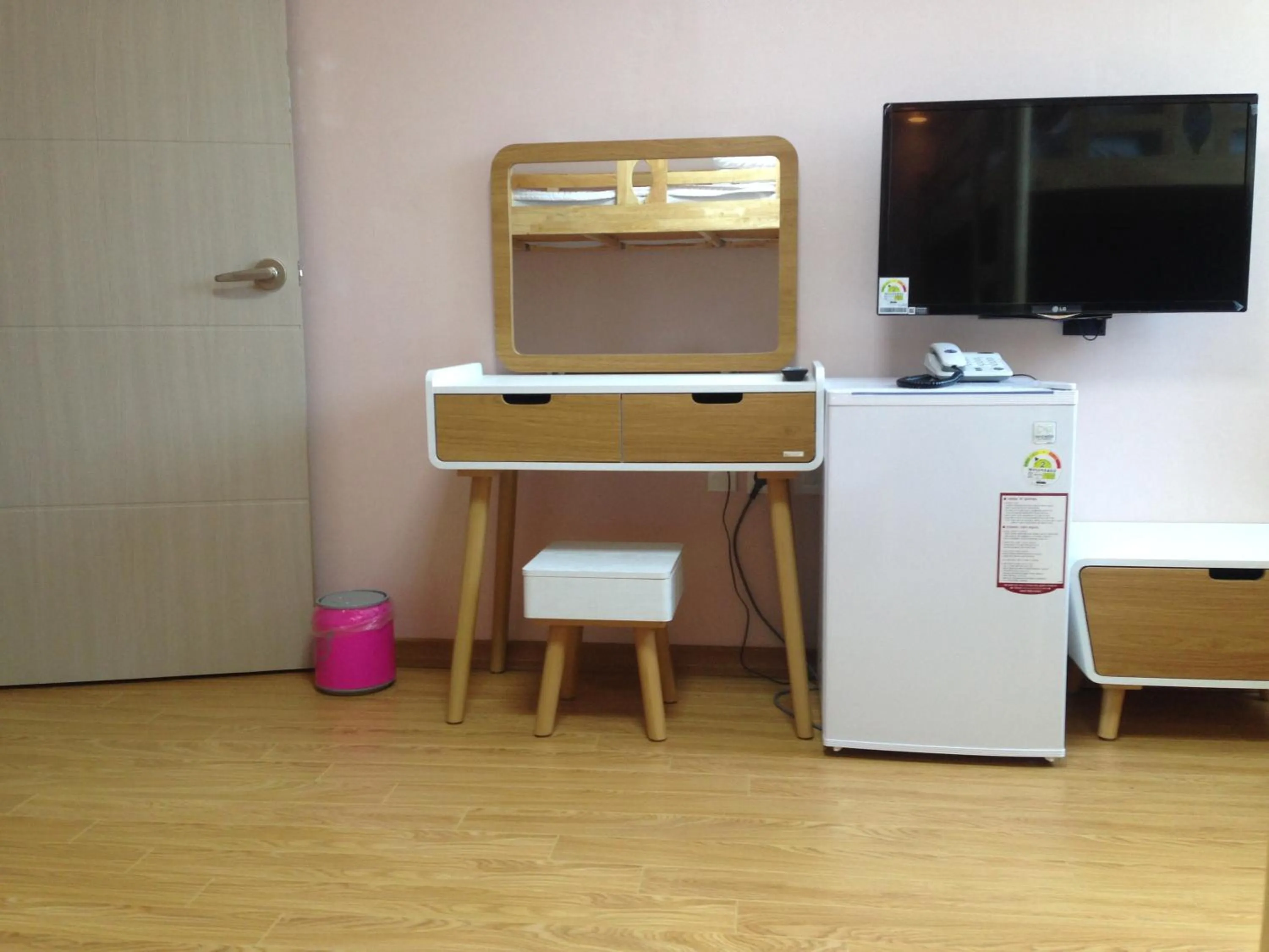 Decorative detail in Jeju R Hotel & Guesthouse