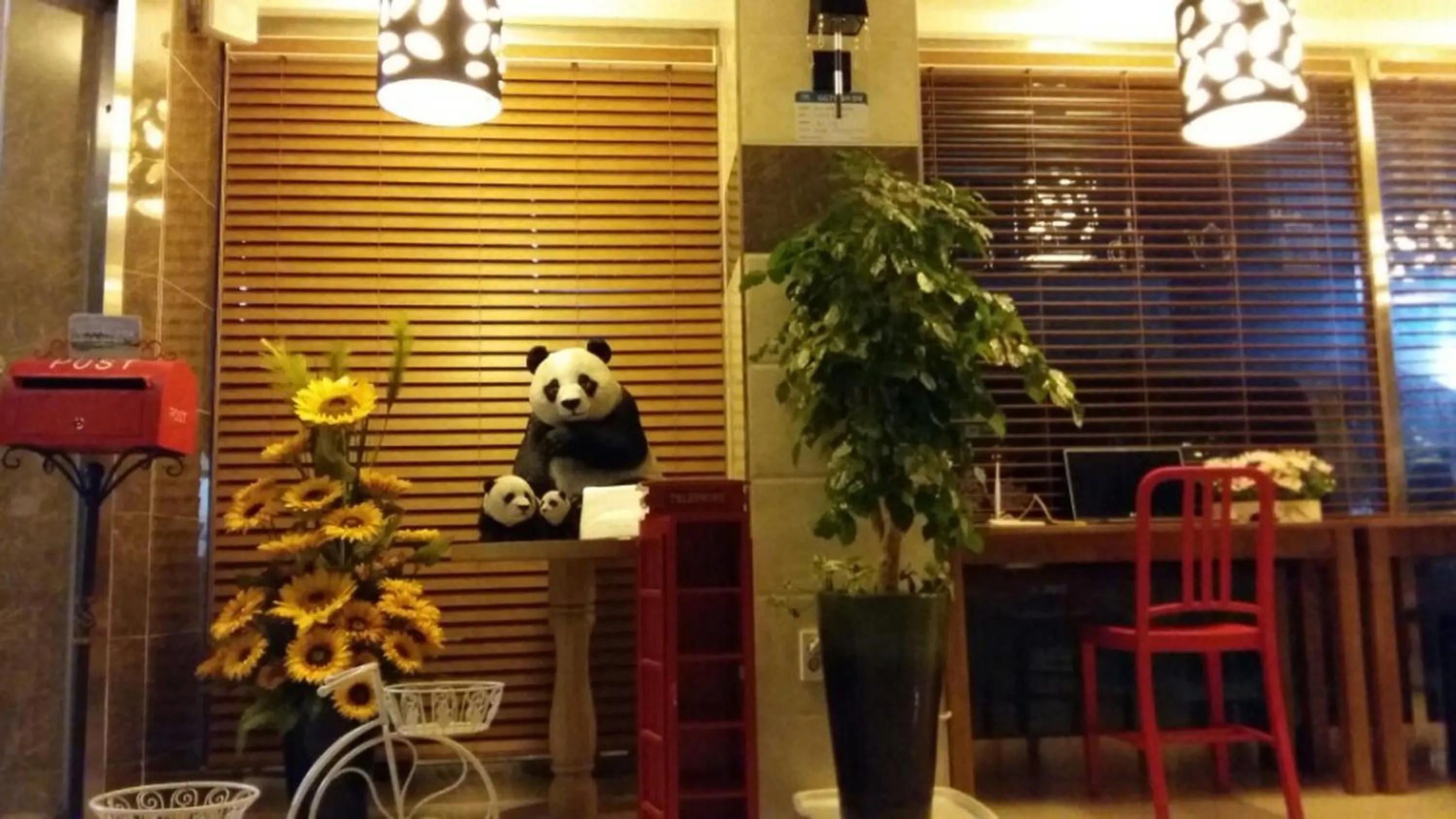 Decorative detail in Jeju R Hotel & Guesthouse