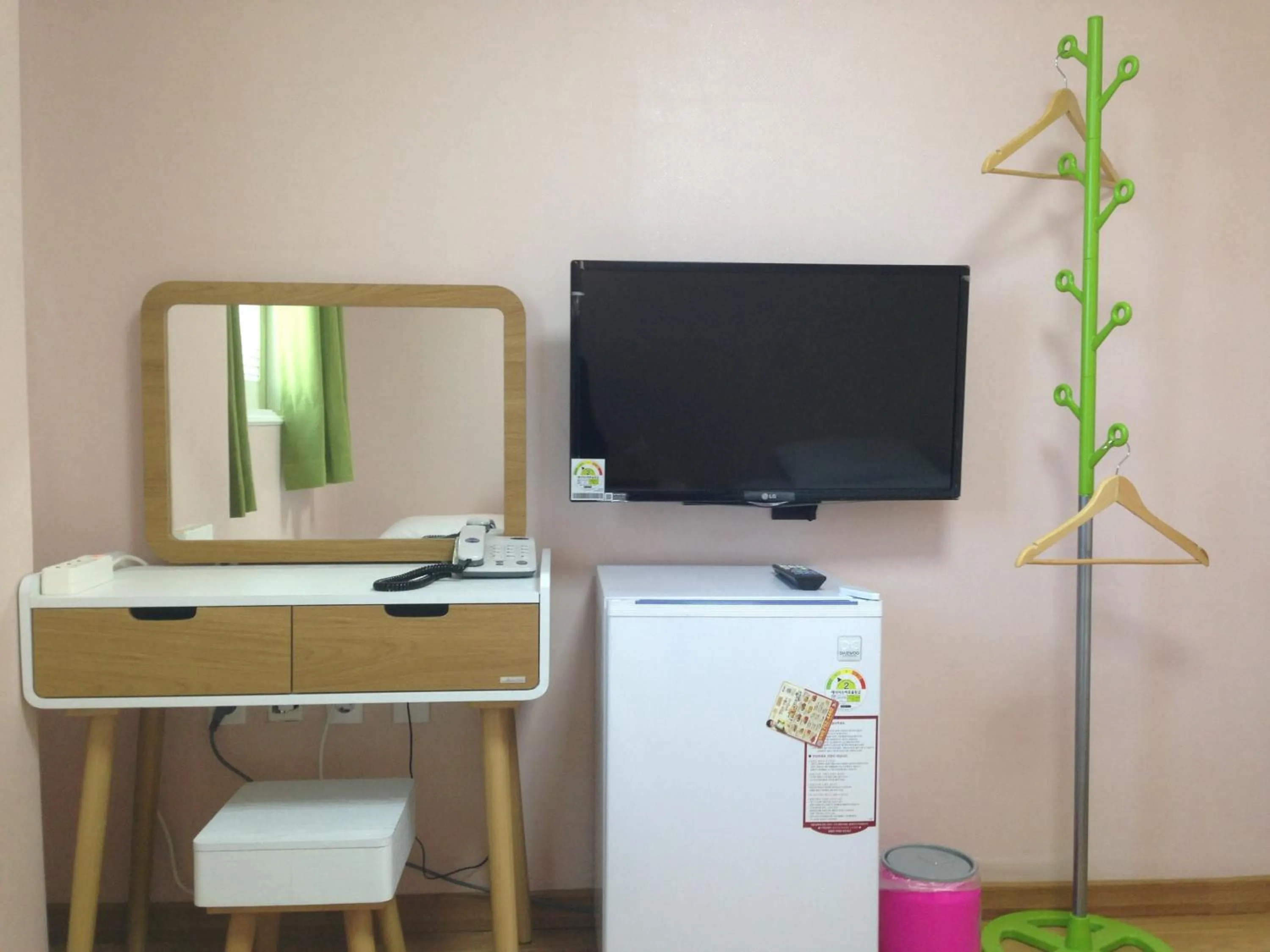 Decorative detail in Jeju R Hotel & Guesthouse