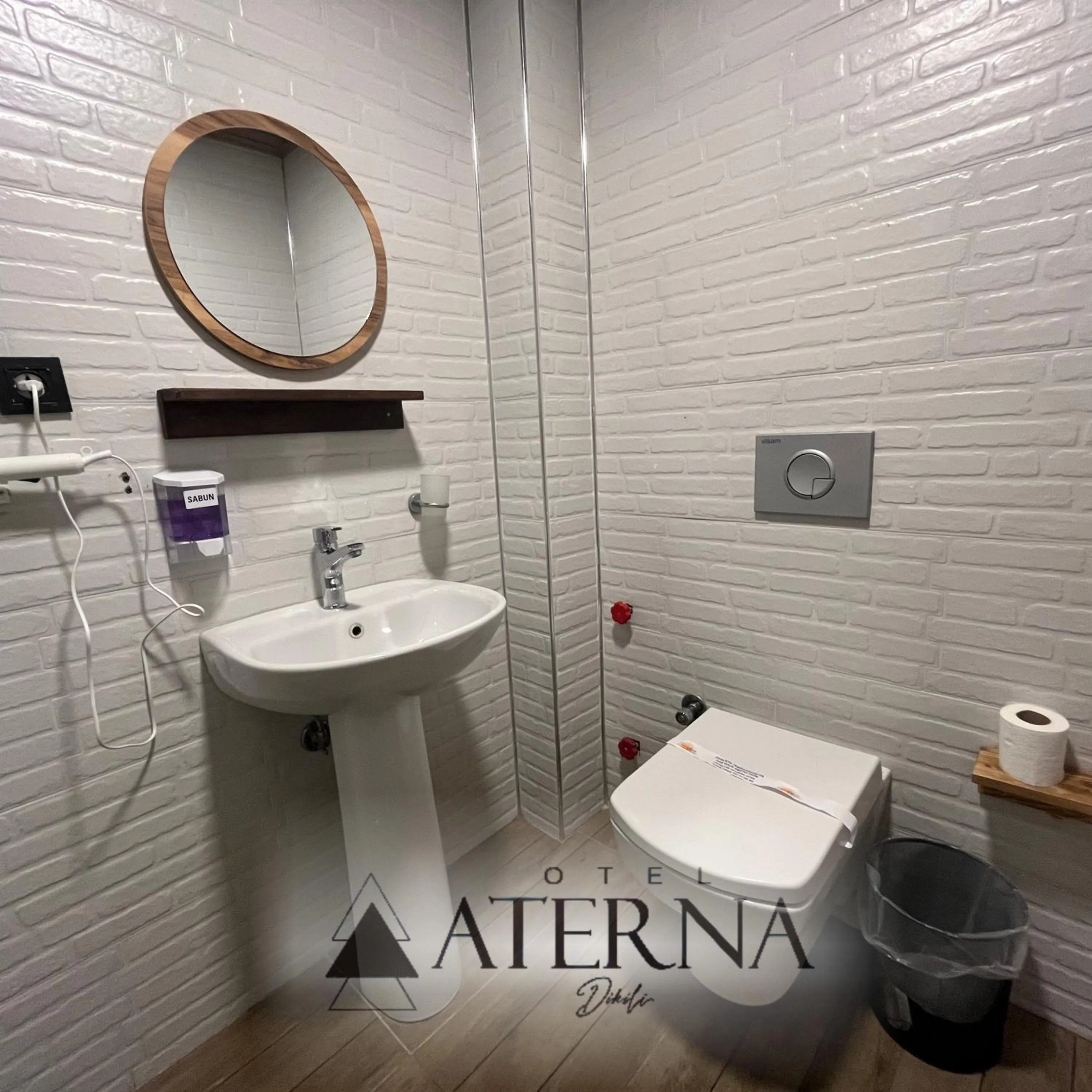 Bathroom in ATERNA HOTEL
