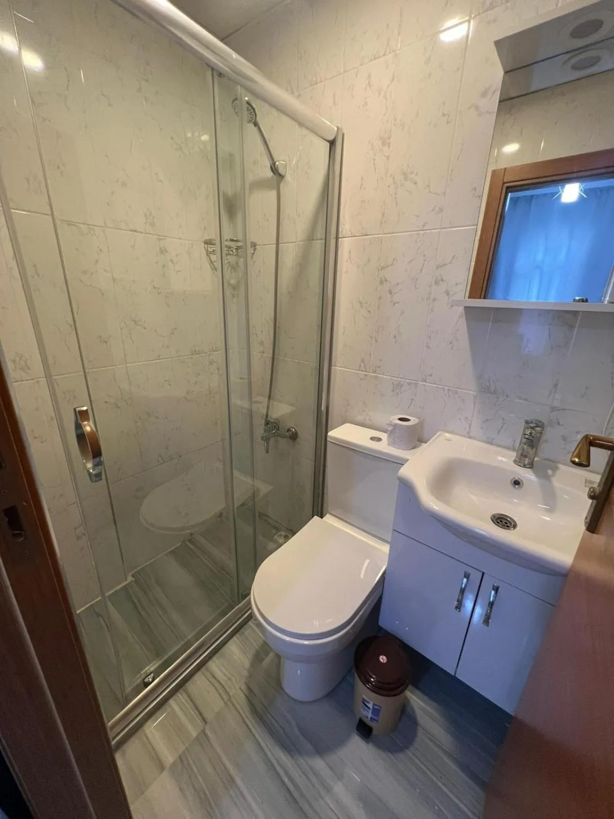 Shower in GRAND Deniz Hotel