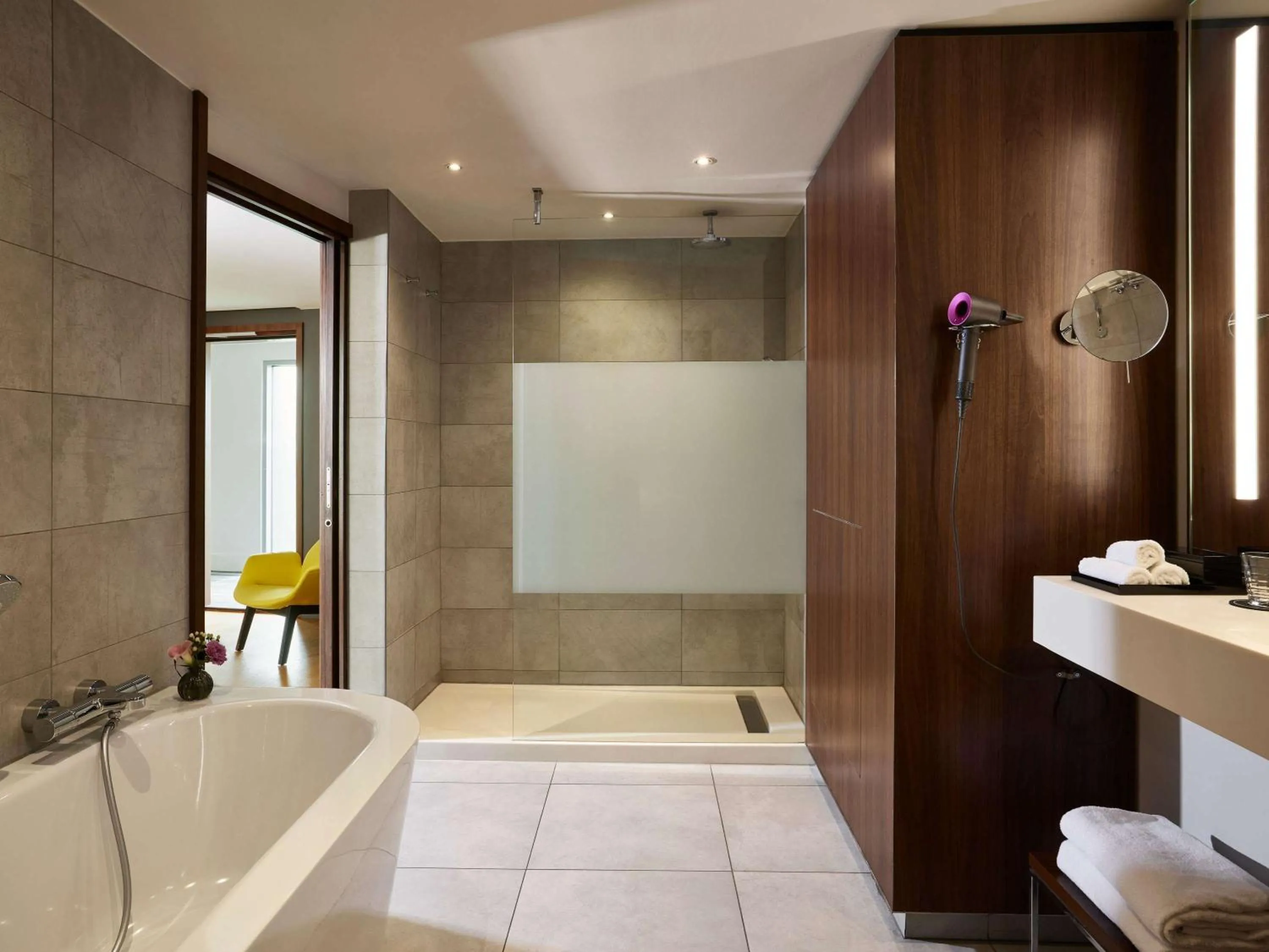 Bathroom in Molitor Hotel & Spa Paris - MGallery Collection
