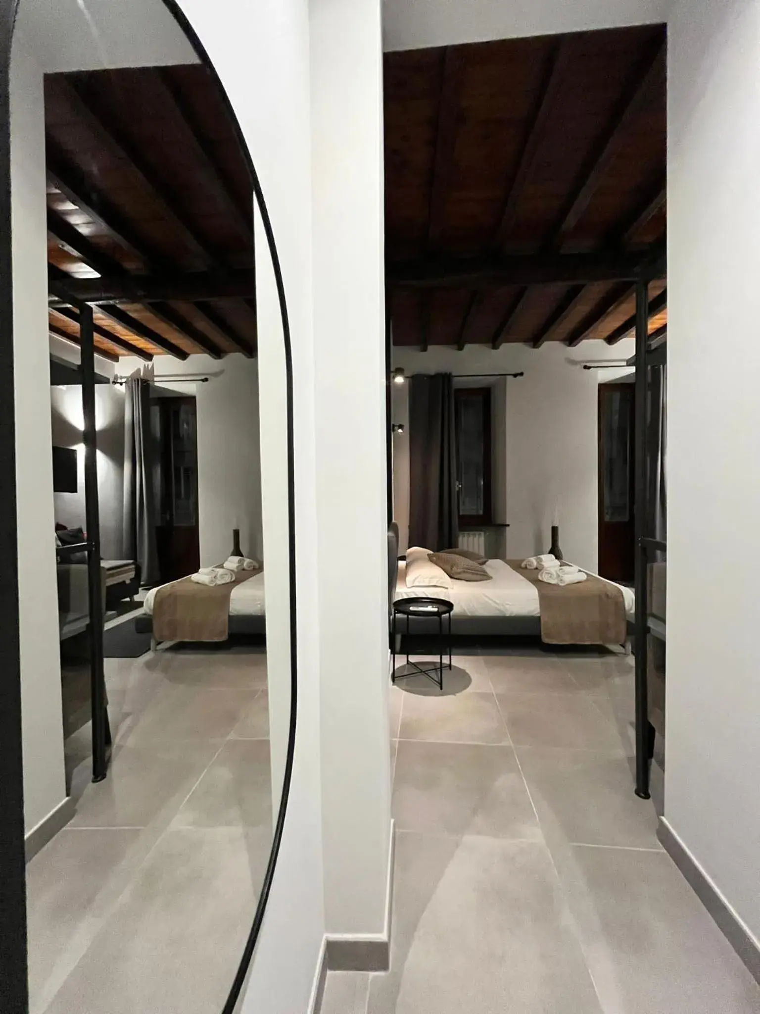 Triple Room with Balcony in Soha Piazza Di Spagna Boutique Triple Room with Balcony in Soha Piazza Di Spagna Boutique