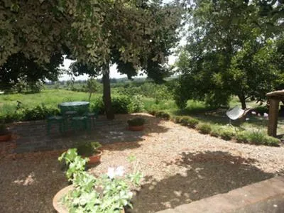 Garden in B&B Sotto i Pini