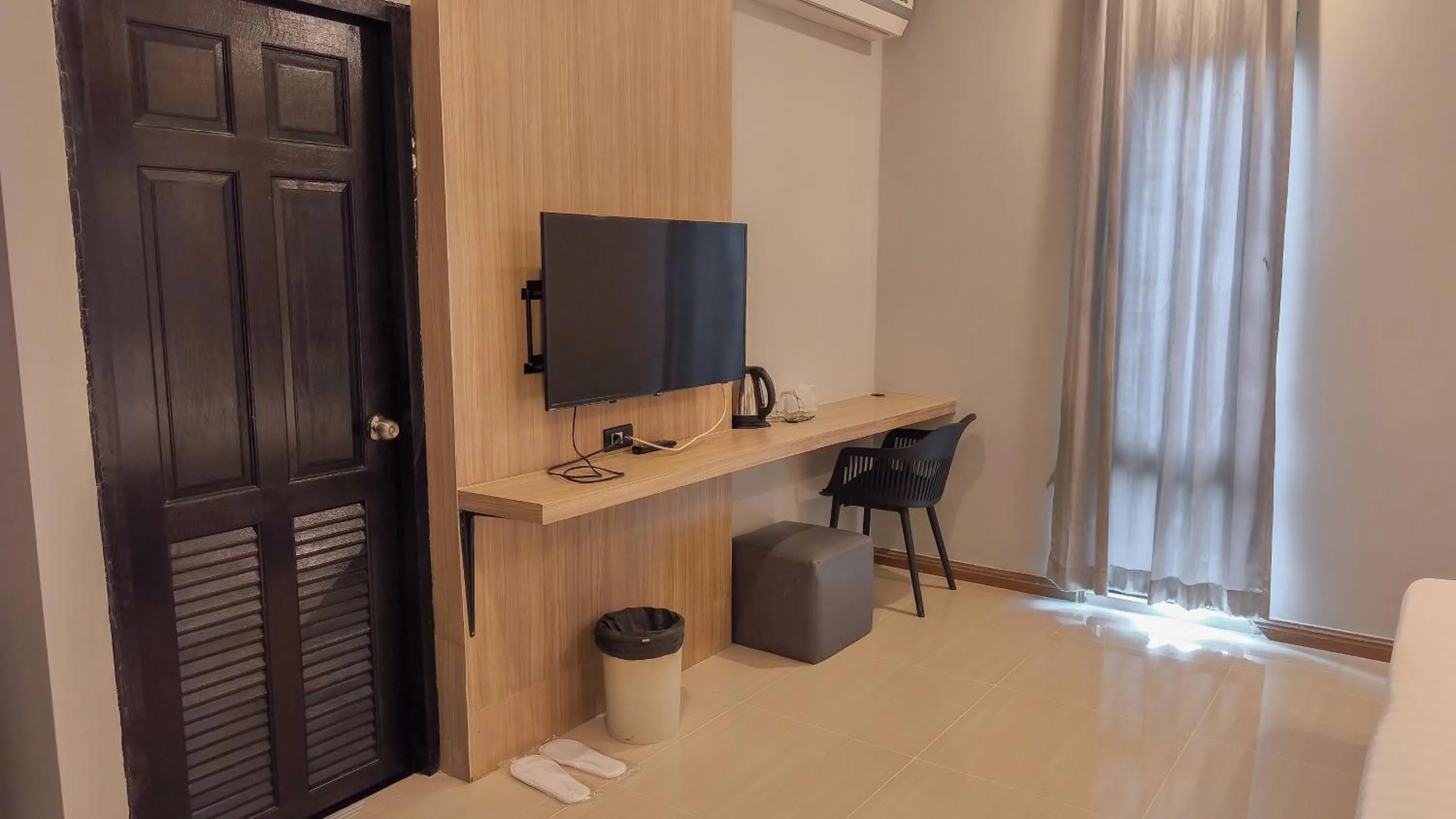 TV and multimedia in C Hotel Bangna