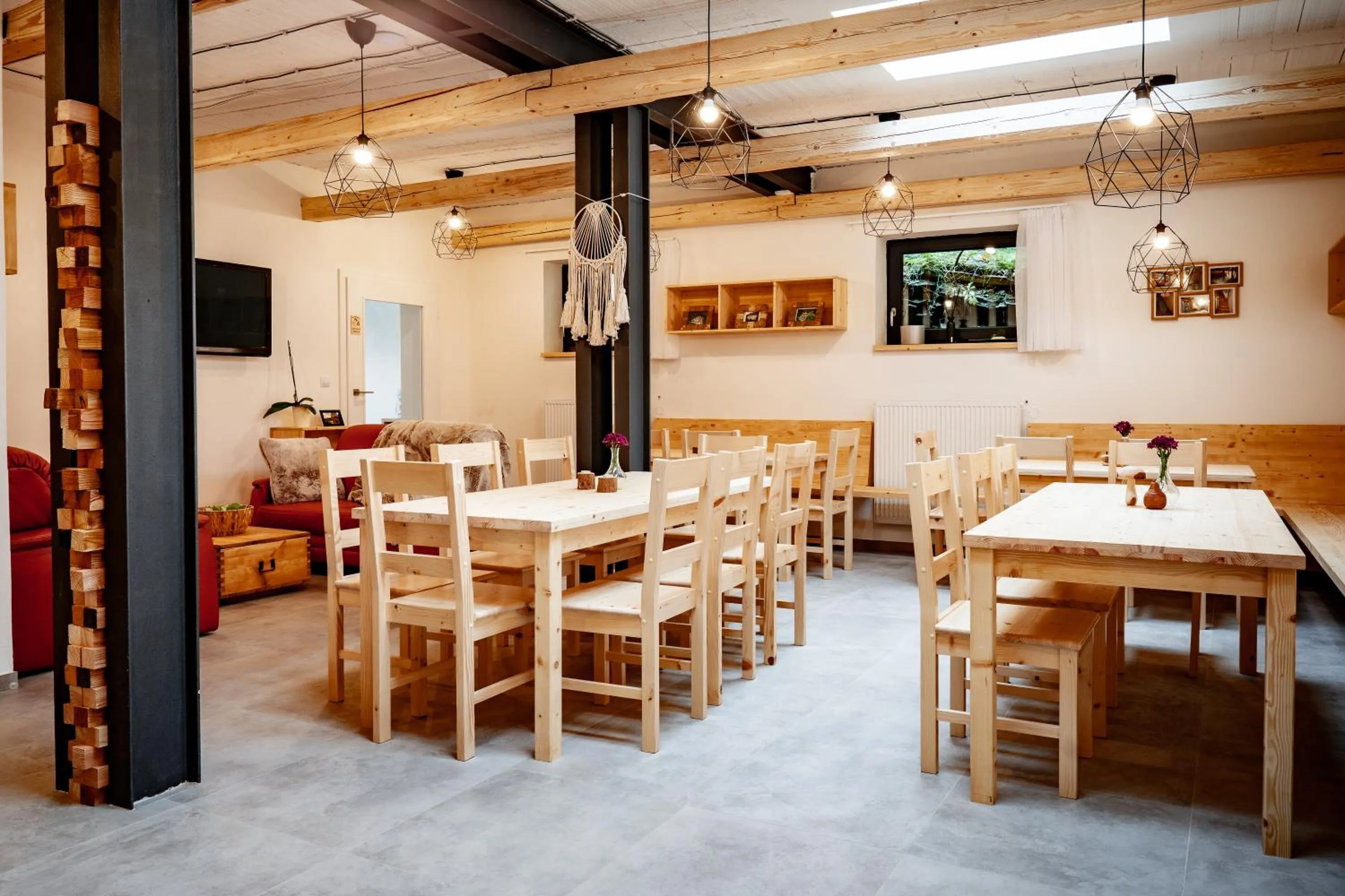 Communal lounge/ TV room in Apartmány NONE