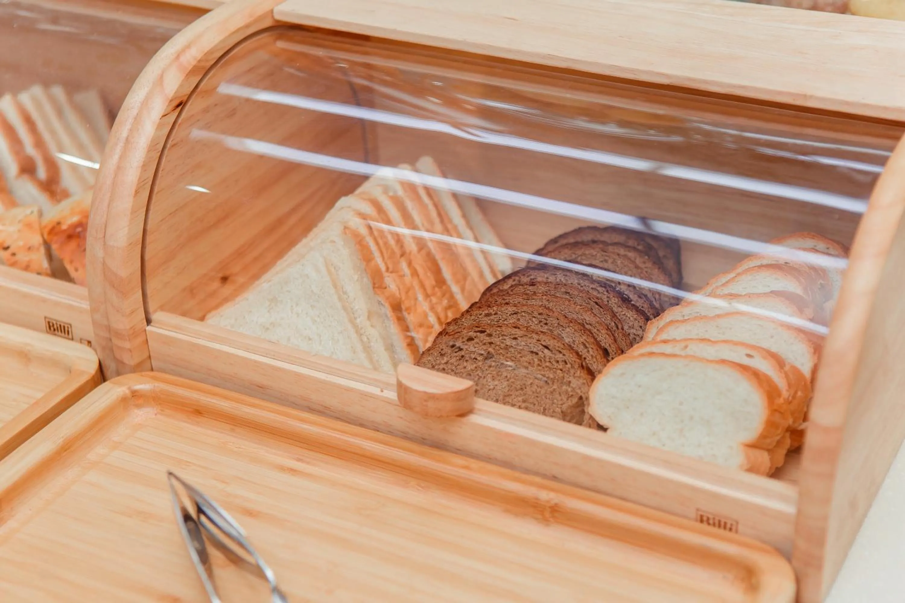 Breakfast in Ada Hotel