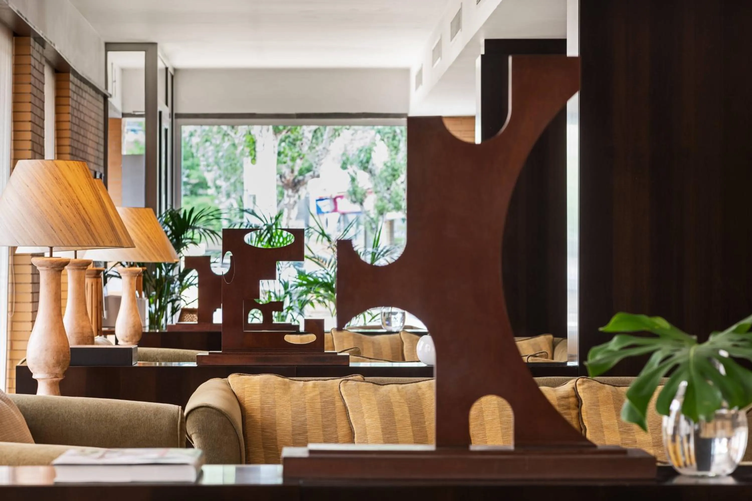 Lounge or bar in AC Hotel Ciudad de Tudela by Marriott