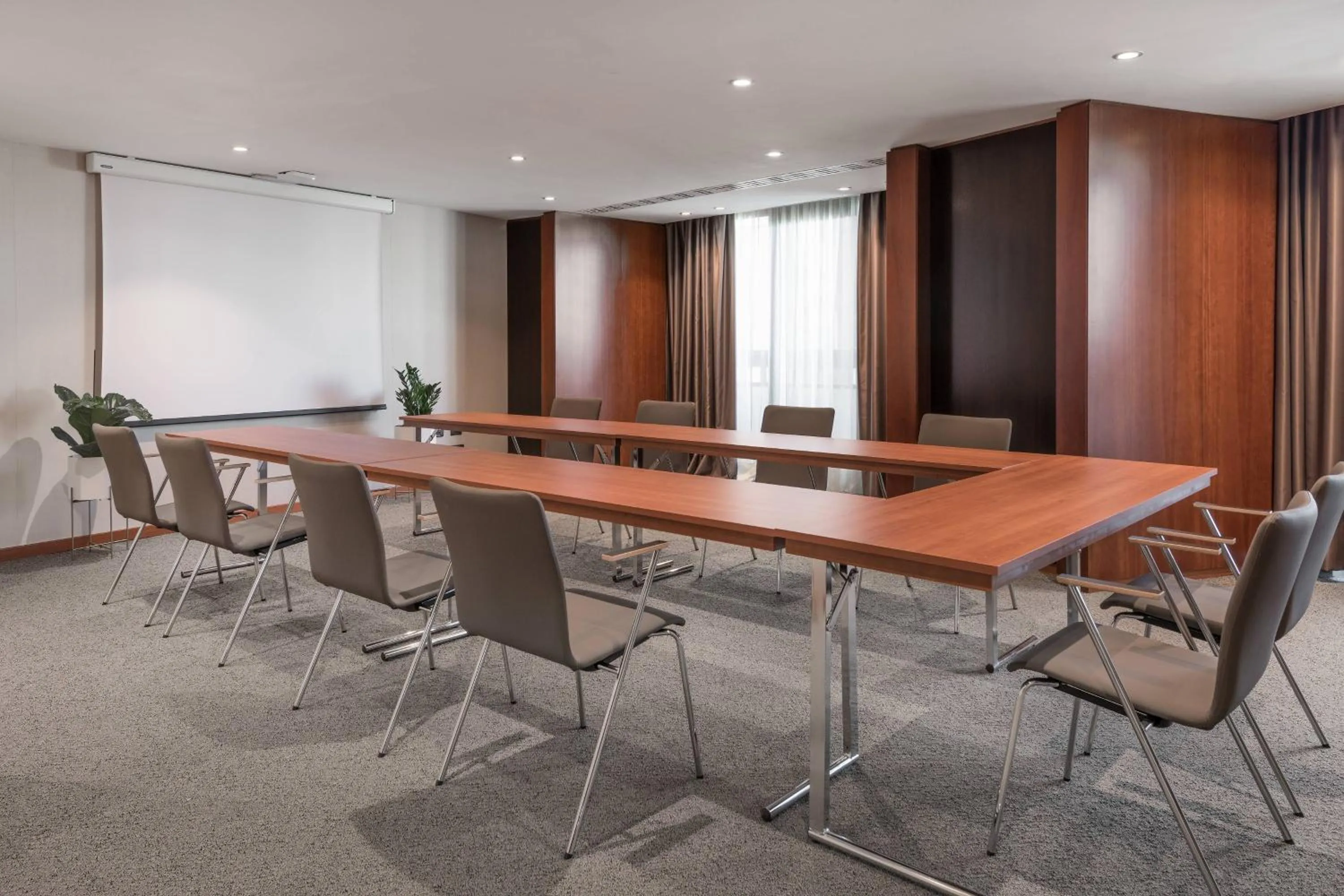 Meeting/conference room in AC Hotel Gran Canaria by Marriott