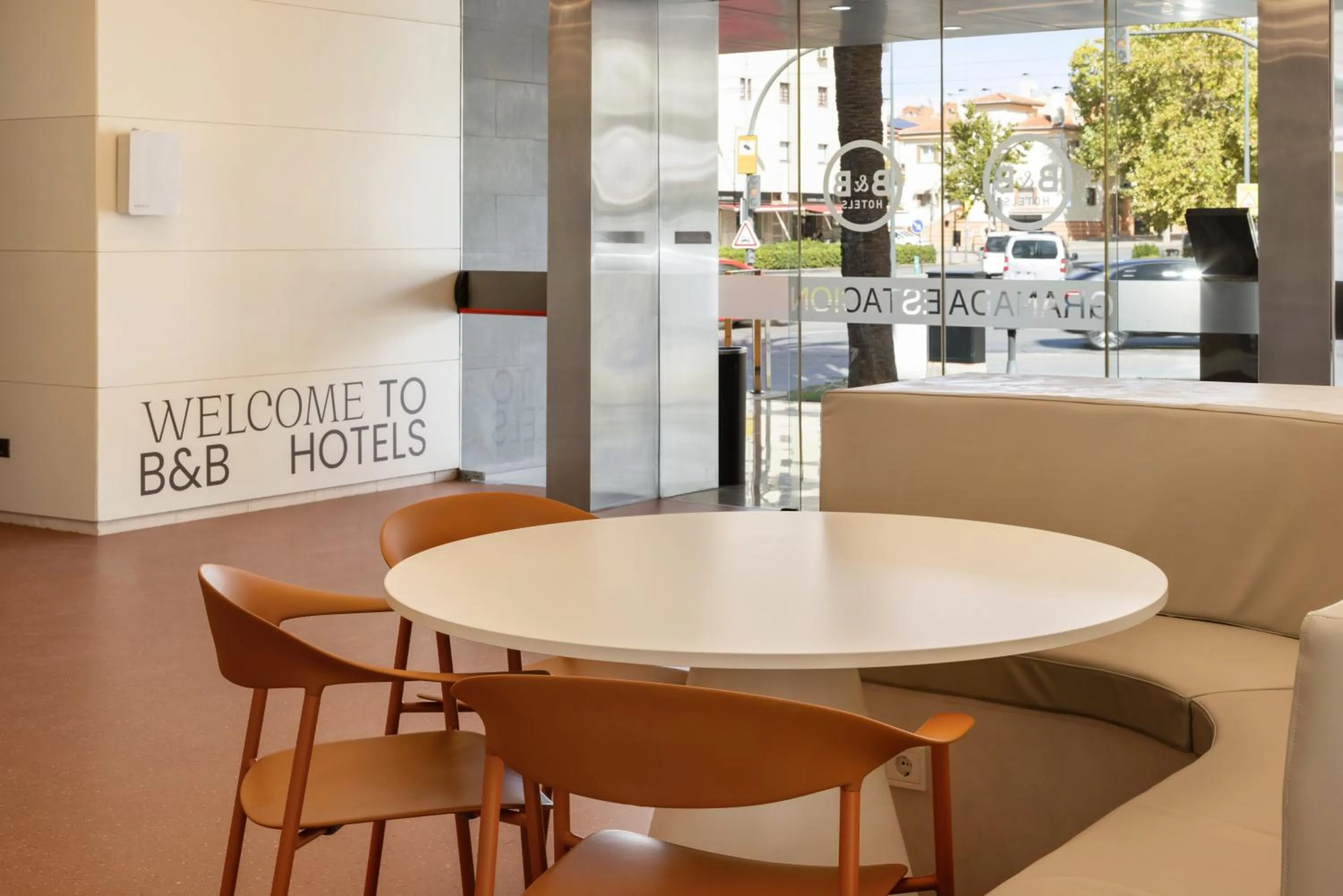 B&B HOTEL Granada Estación