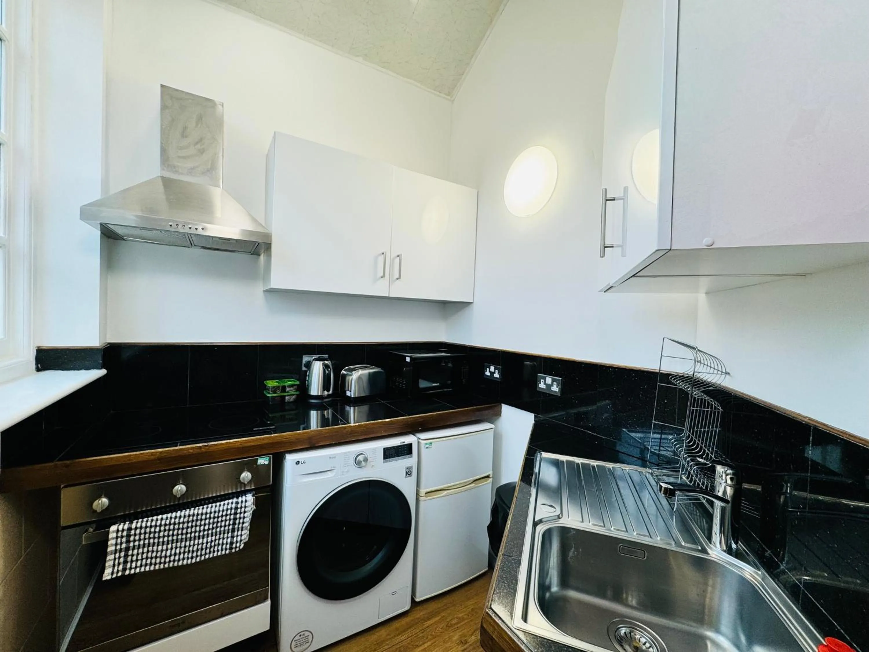 kitchen in Berkley Apartments
