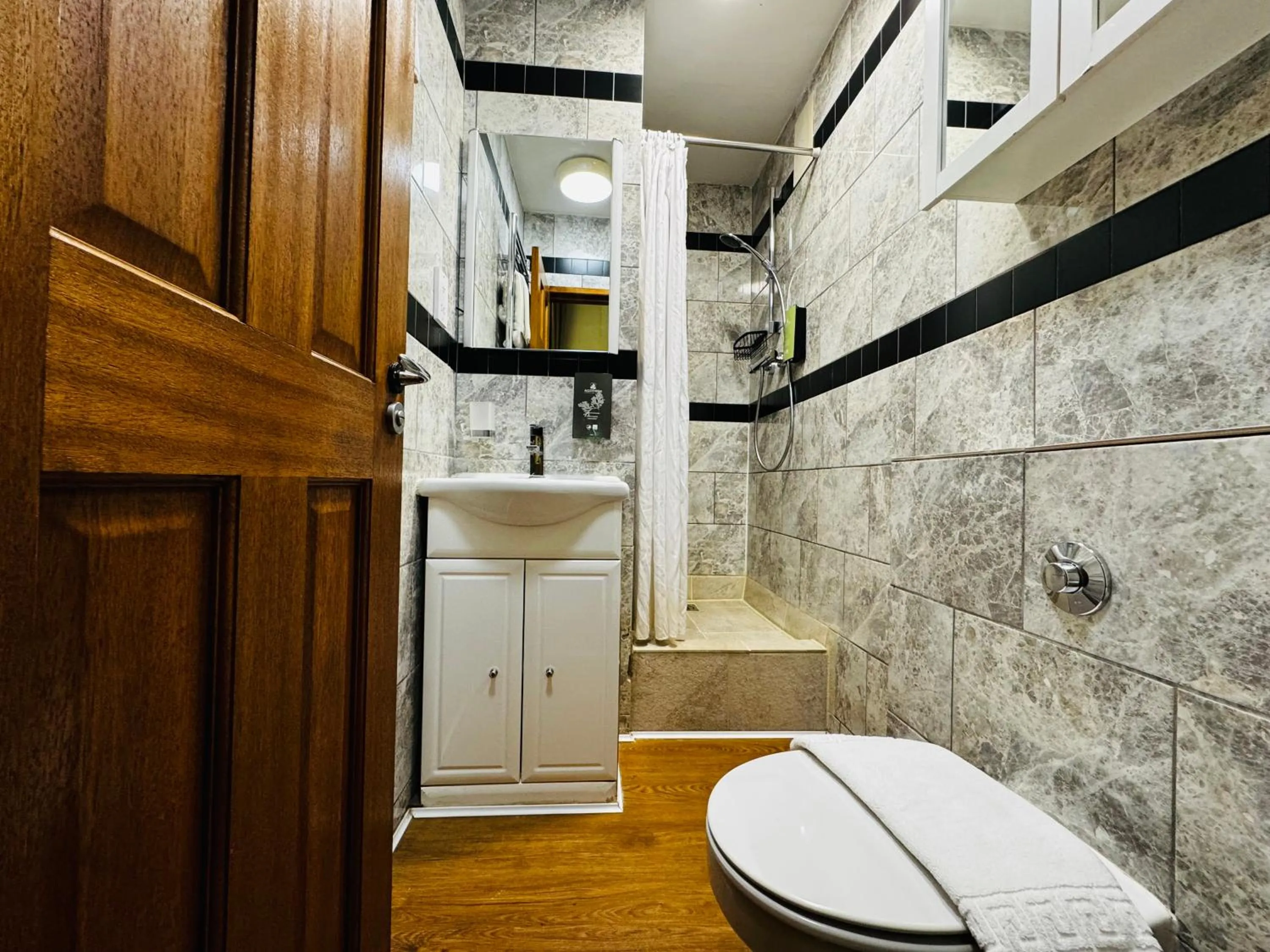 Bathroom in Berkley Apartments