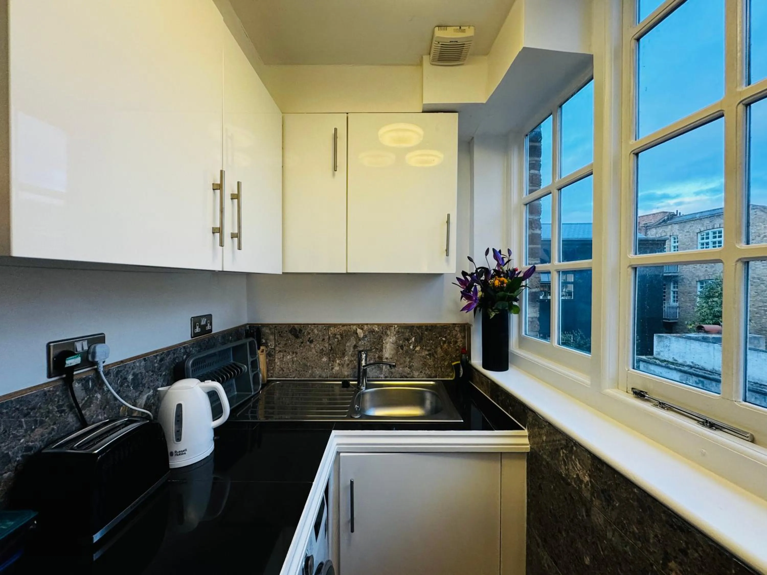 kitchen in Berkley Apartments