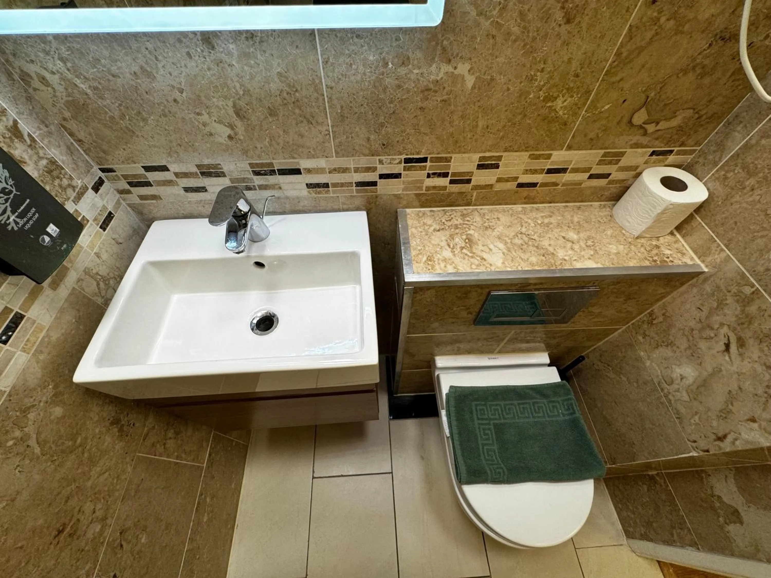 Bathroom in Berkley Apartments