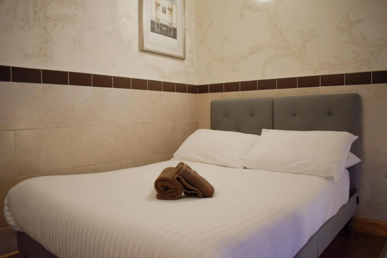 Bed in Berkley Apartments