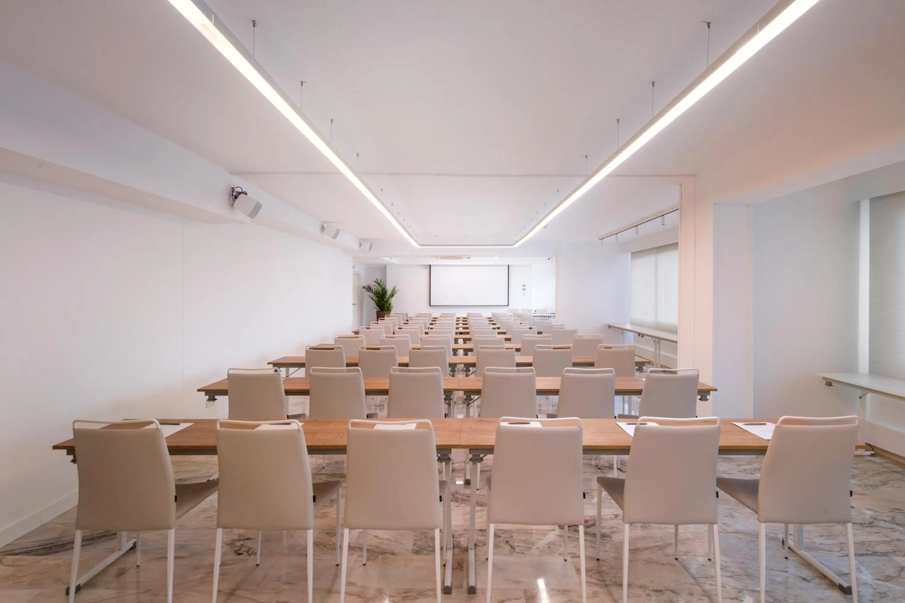 Meeting/conference room in Salles Hotels Marina Portals