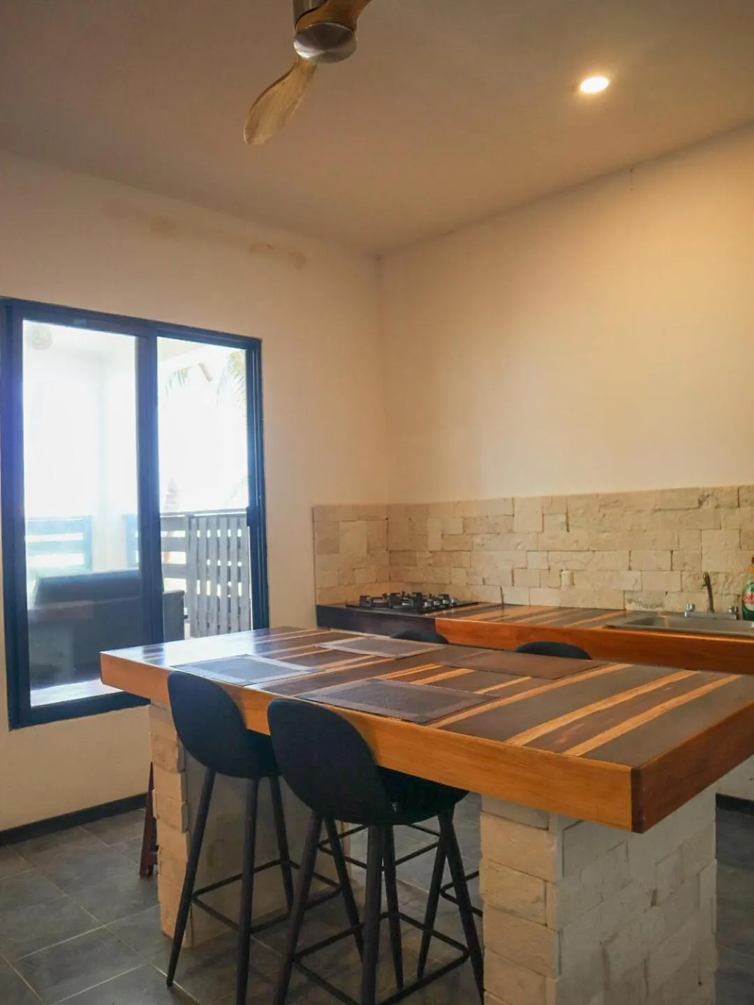 Kitchen or kitchenette in Casa Mate BeachFront HOUSES El Cuyo