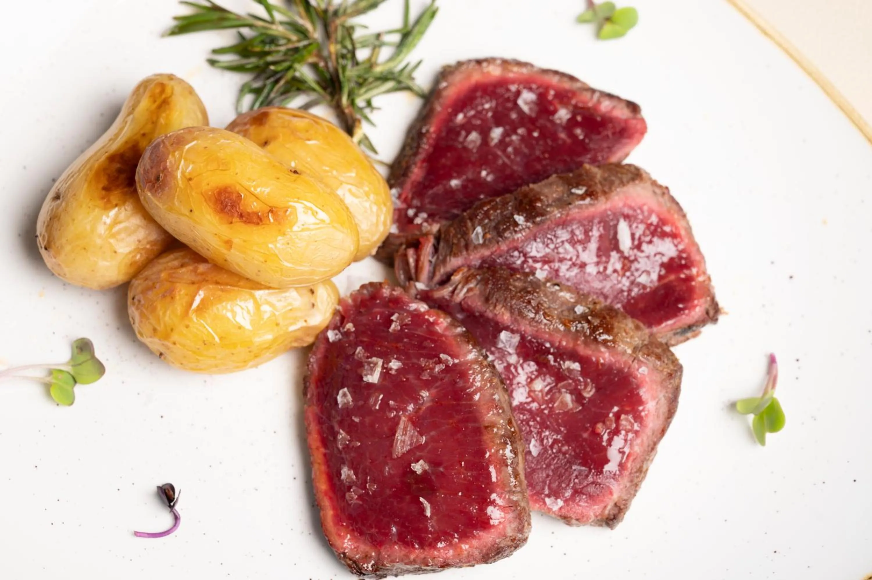 Restaurant/places to eat in Salles Ciutat del Prat Barcelona Airport