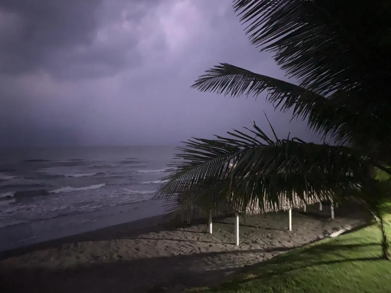 Beach in Mar De Estrellas - Hotel