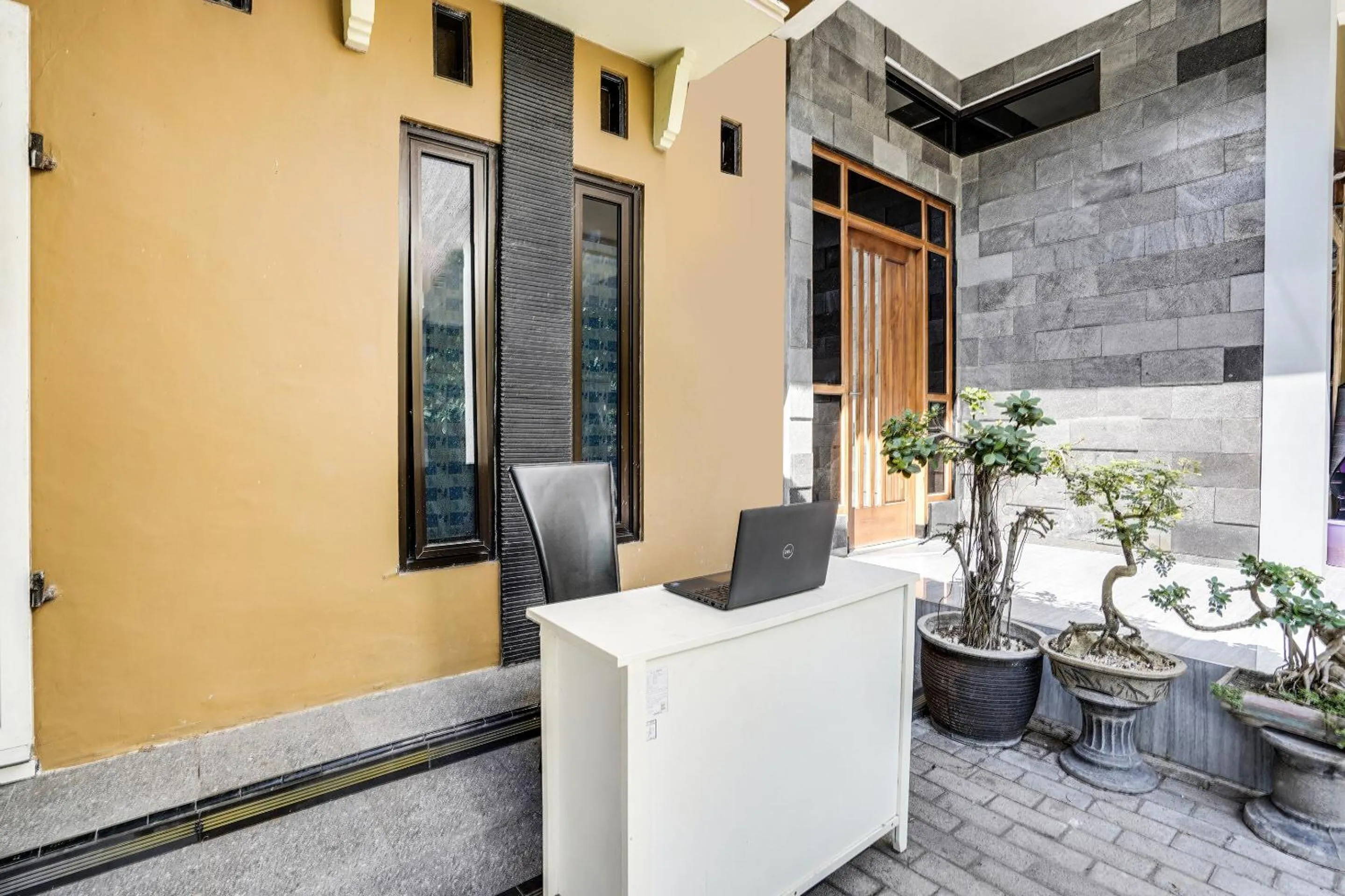 Lobby or reception in Hotel O Rumah Kost Gresik Syariah