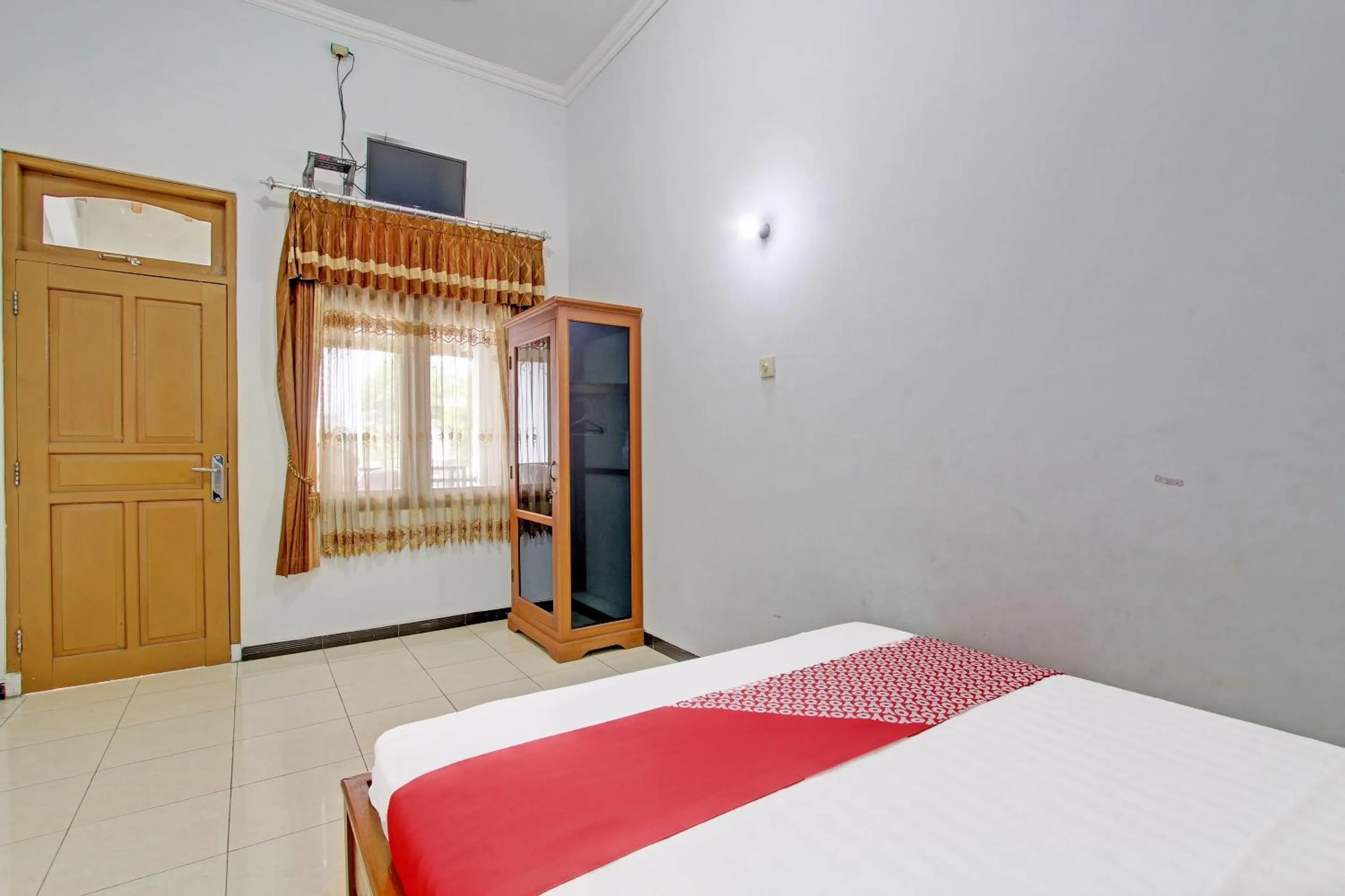 Bedroom, Bed in Hotel O Wisma Pkpri Purworejo