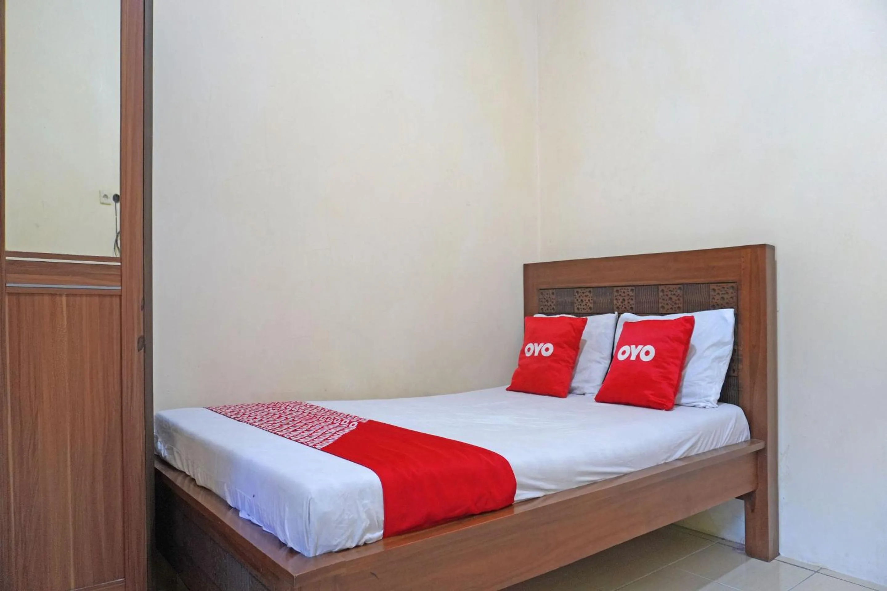 Bedroom, Bed in OYO 91762 Green Home Stay Syariah