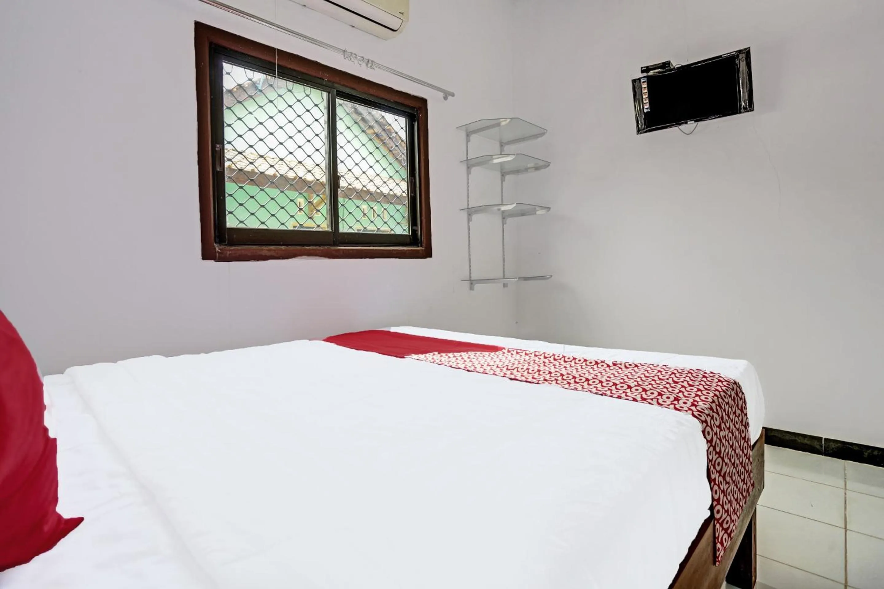 Bedroom in OYO 91773 Ab Homestay