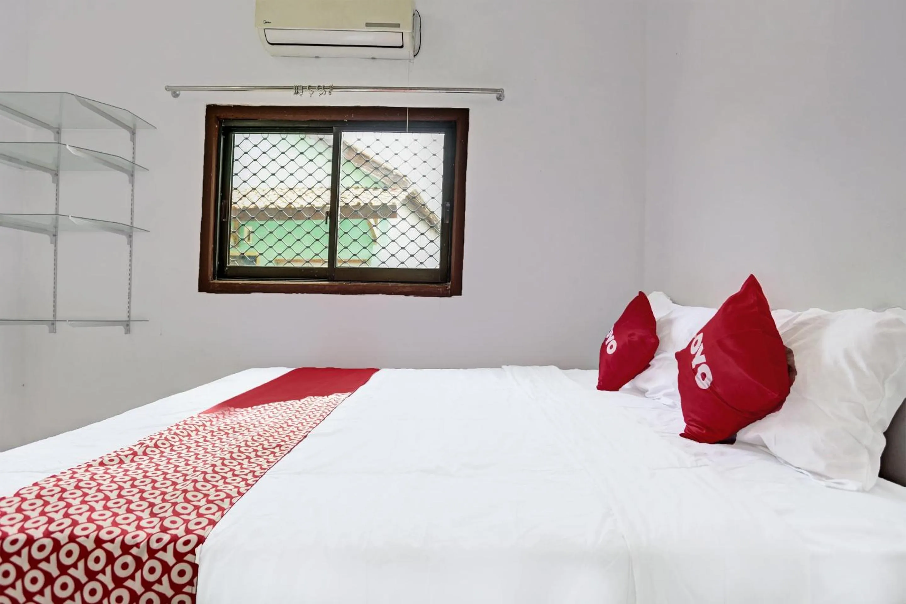 Bedroom in OYO 91773 Ab Homestay