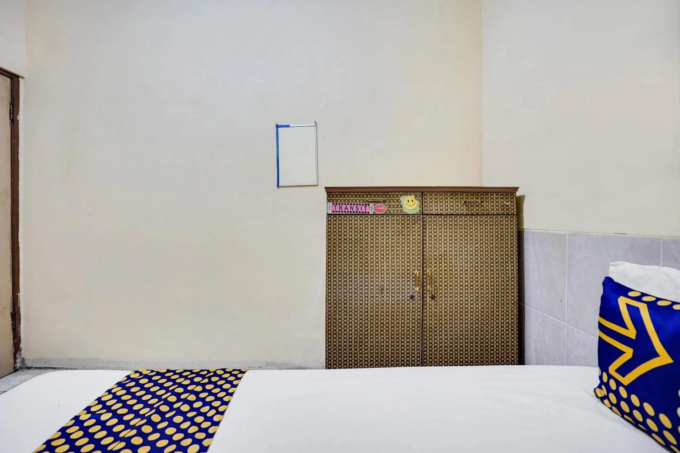 Bedroom, Bed in Hotel O Kost Nusantara Sidoarjo Syariah