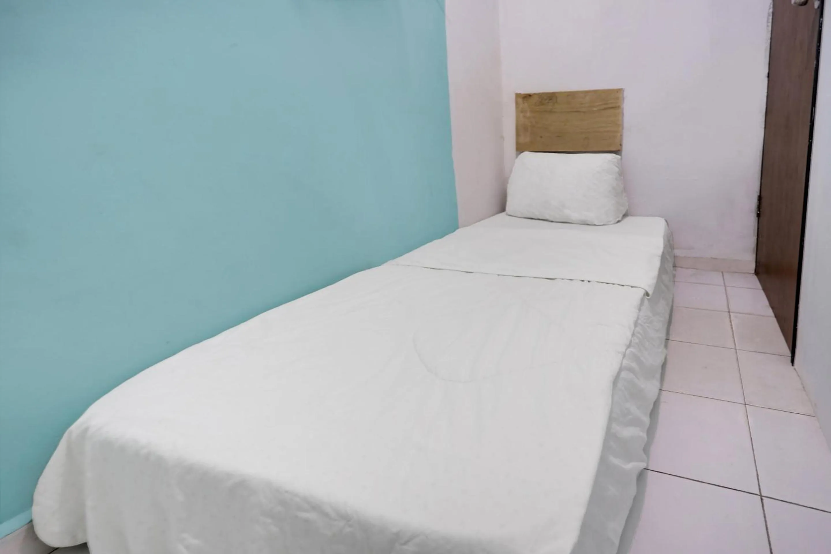 Bedroom, Bed in Hotel O Solo Baru Homestay Syariah