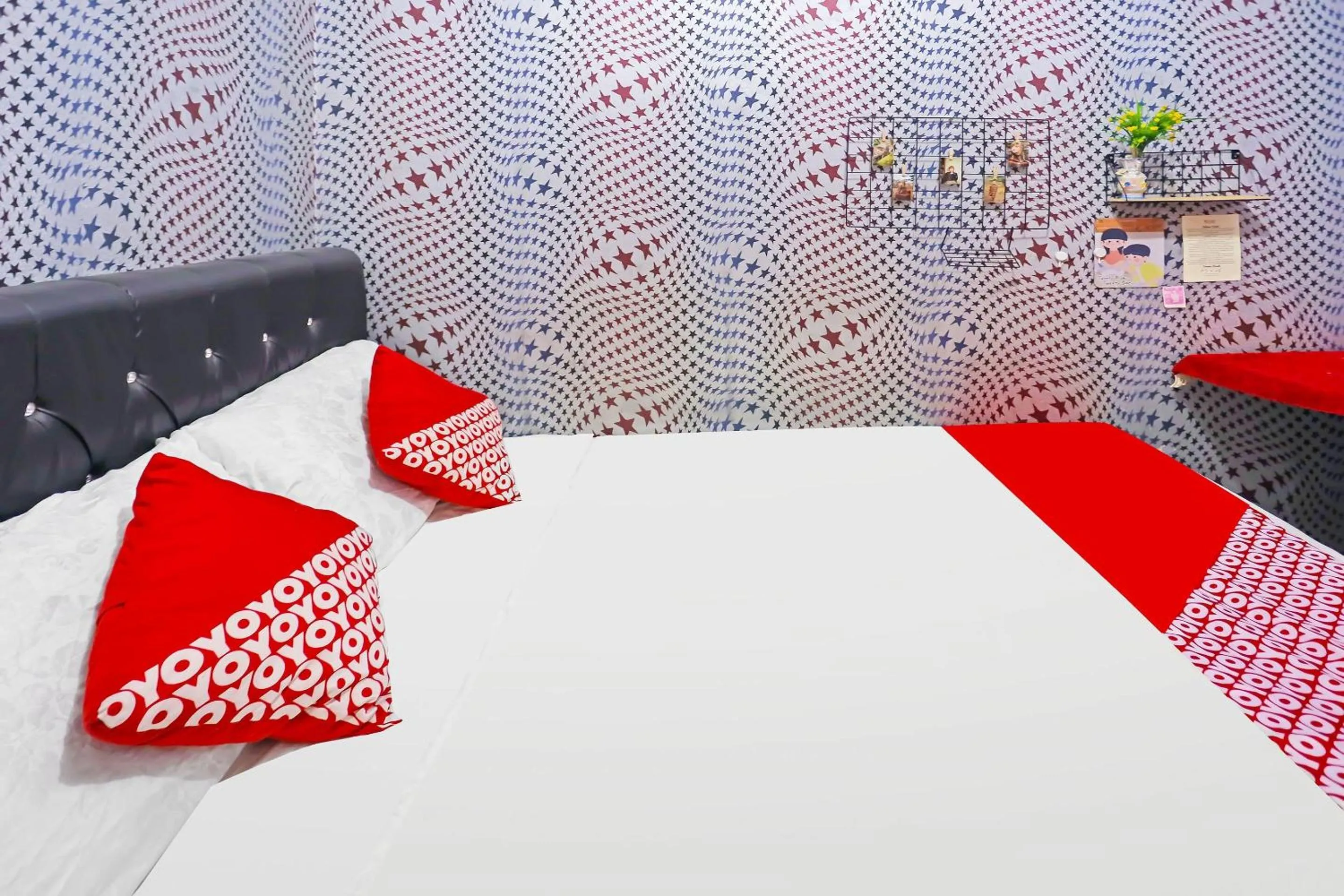 Bedroom, Bed in Hotel O Satria Homestay Syariah