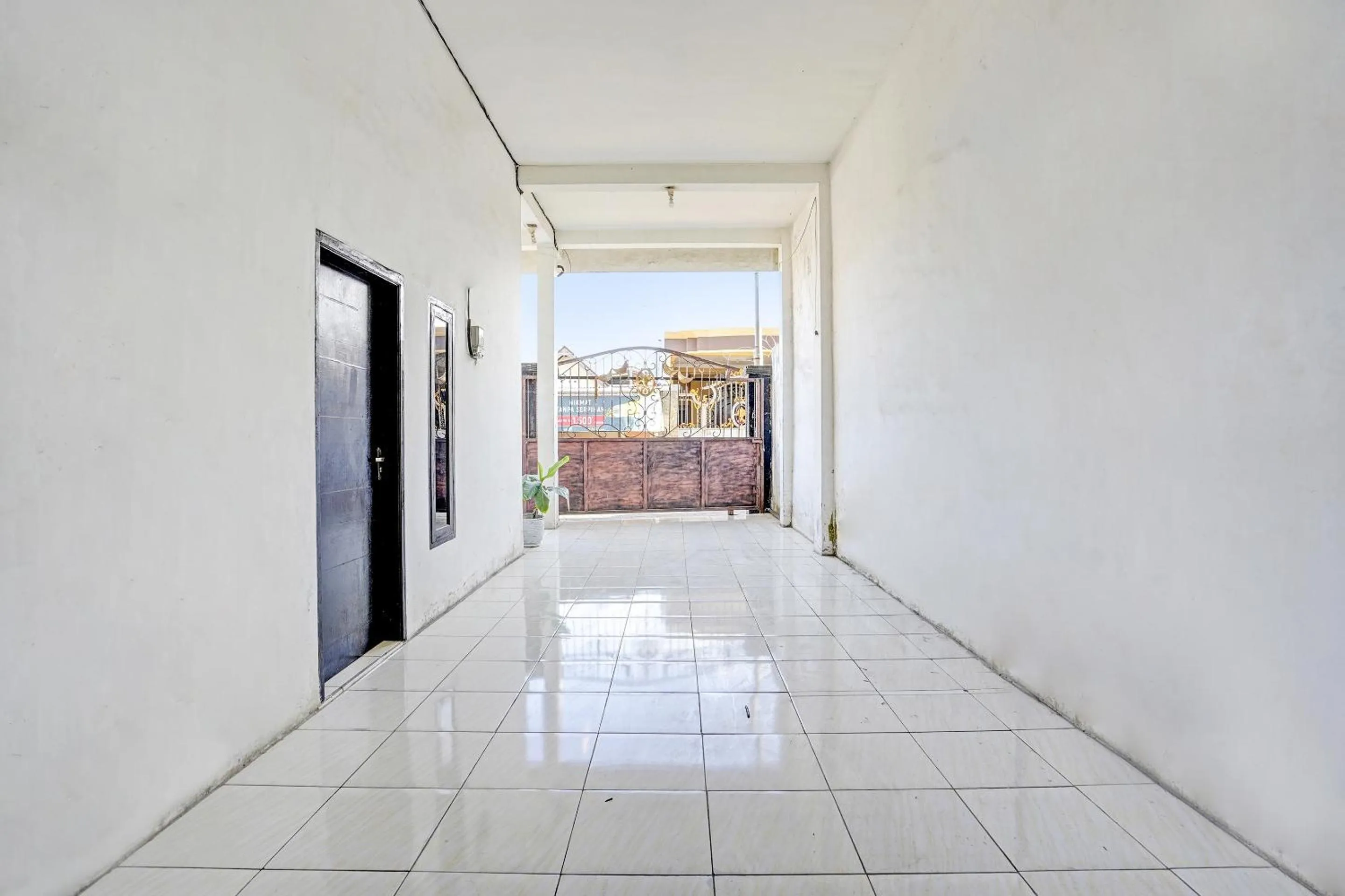 Lobby or reception in Hotel O Kost Umik Sidoarjo Syariah