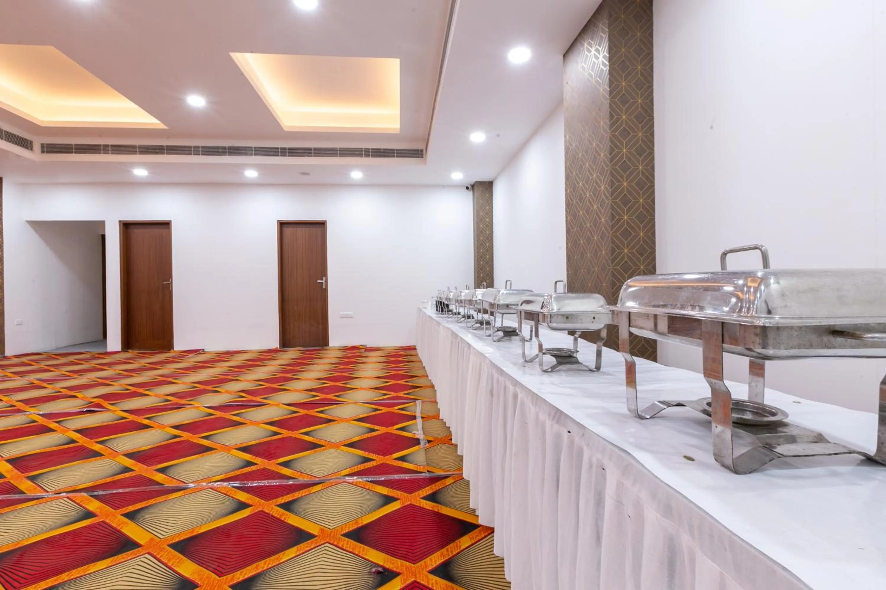 Banquet/Function facilities in Hotel The Luxem