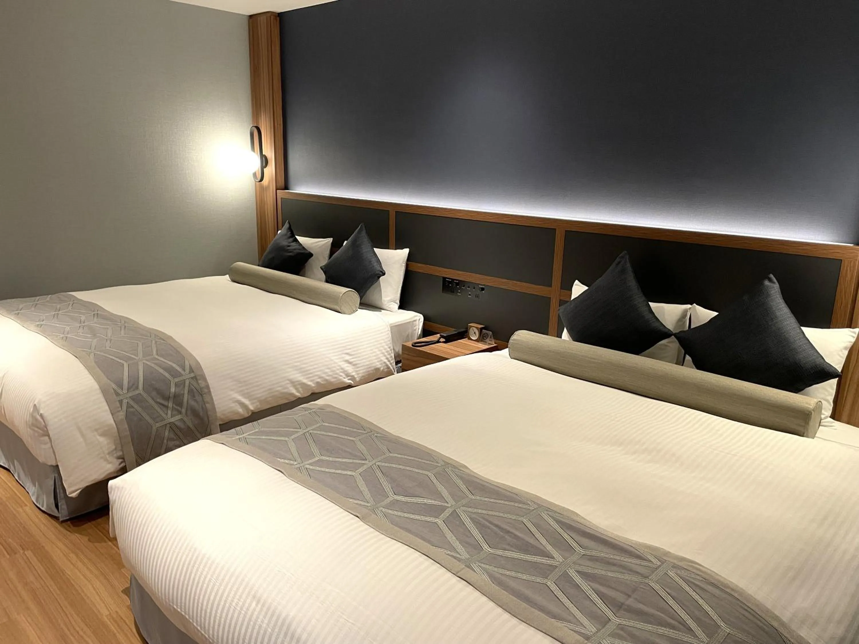 Photo of the whole room, Bed in HOTEL SAILS