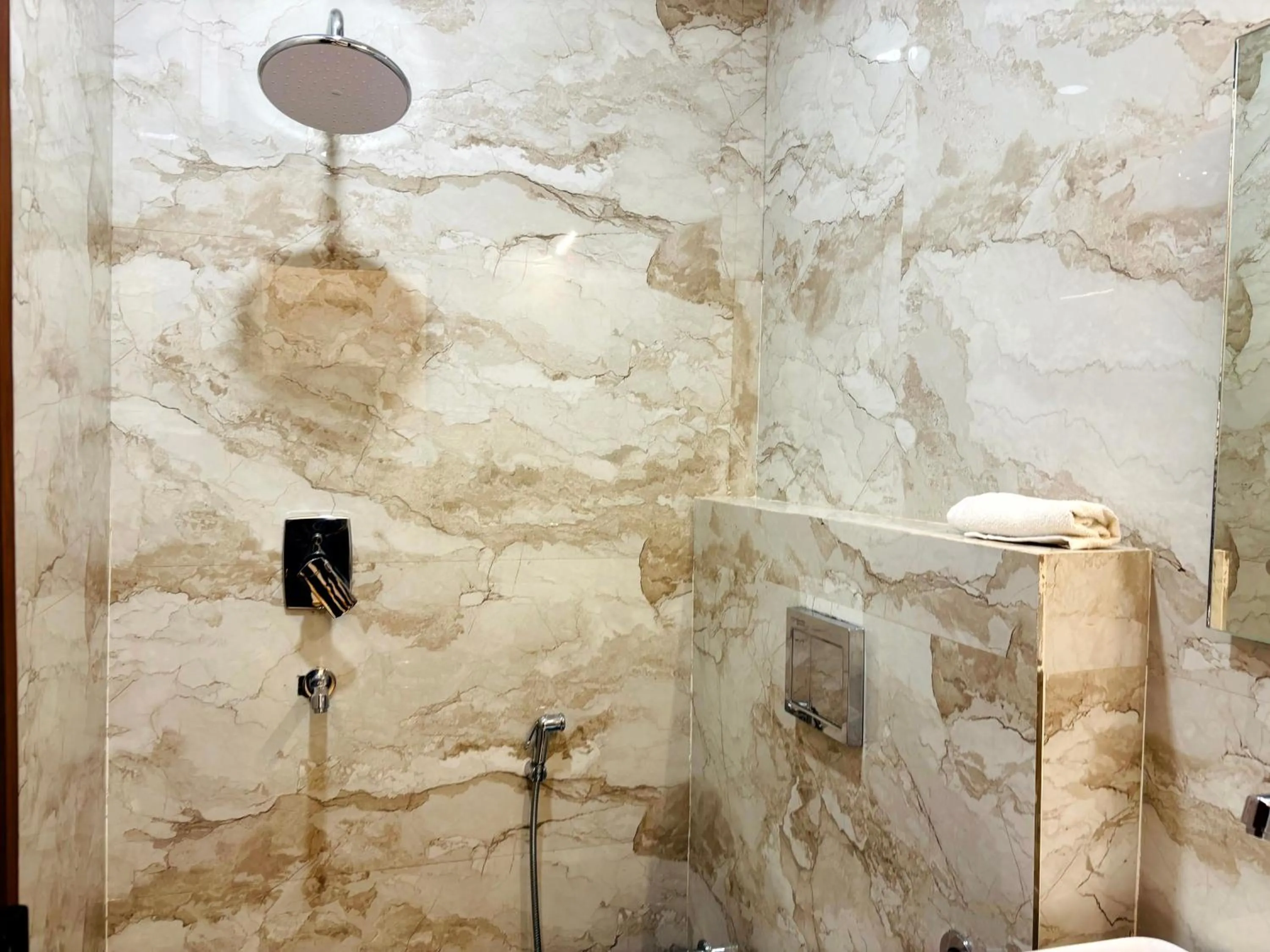 Bathroom in Hotel Taj Way by Jyoti Villa