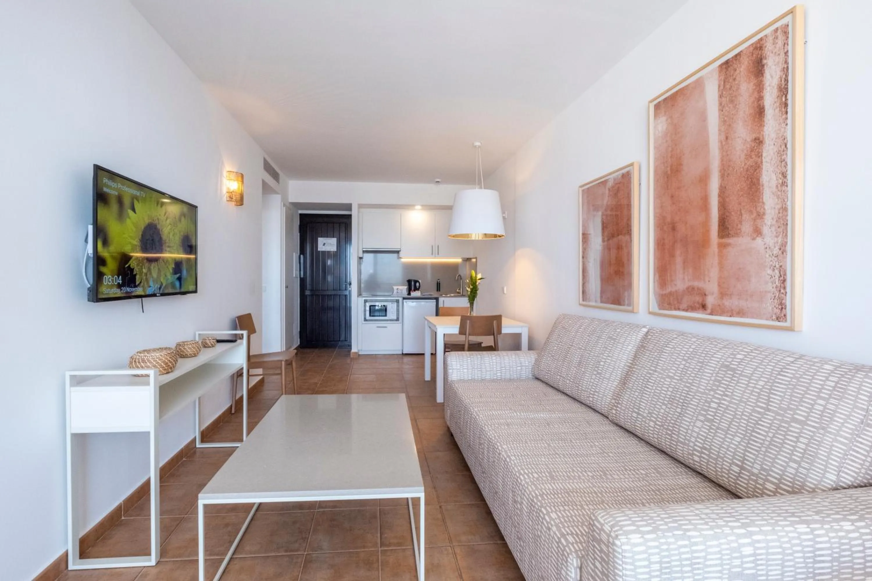 TV and multimedia in Calallonga Hotel Menorca