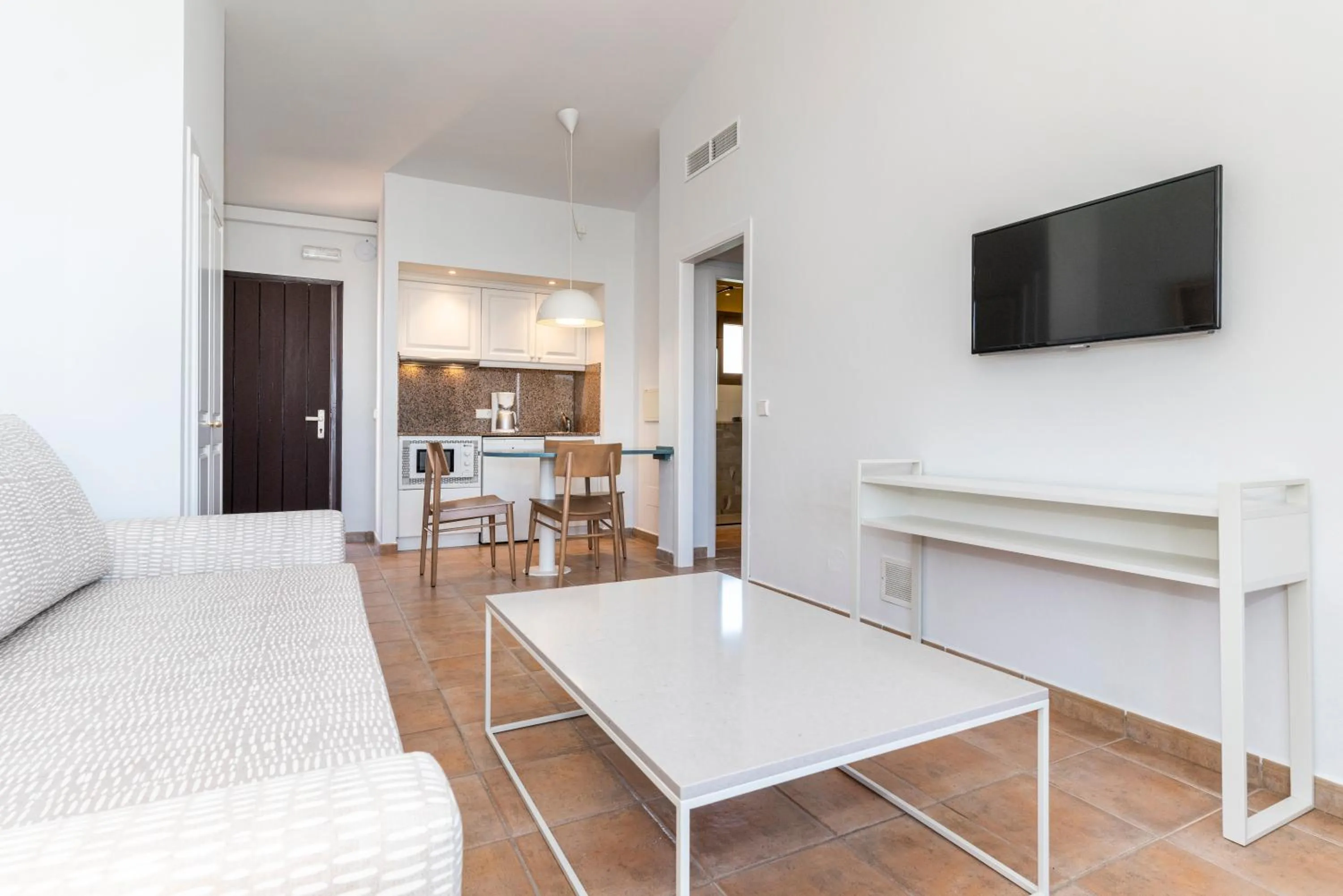 Living room in Calallonga Hotel Menorca