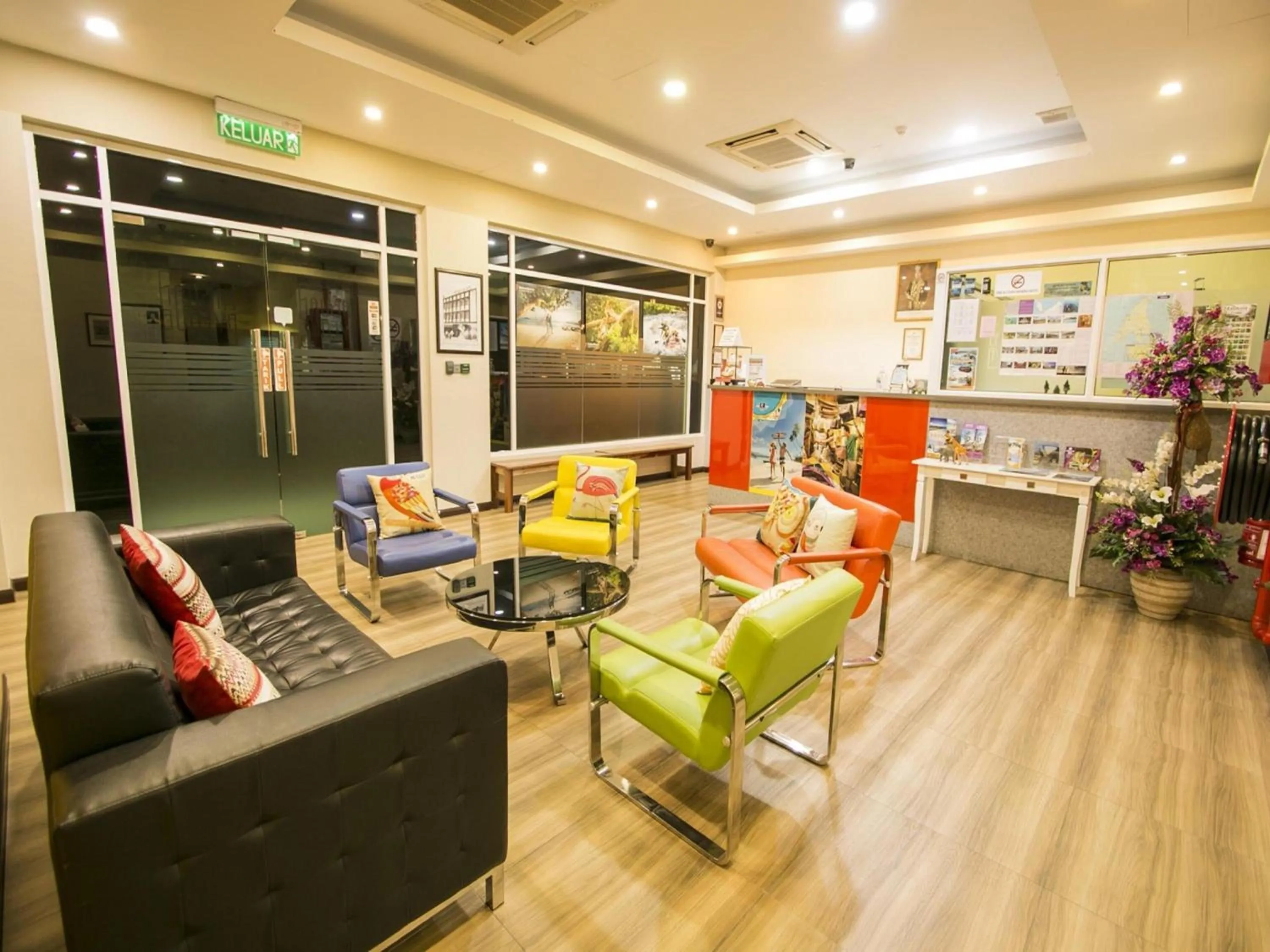 Lobby or reception in Capital O 89344 Labuan Avenue Hotel