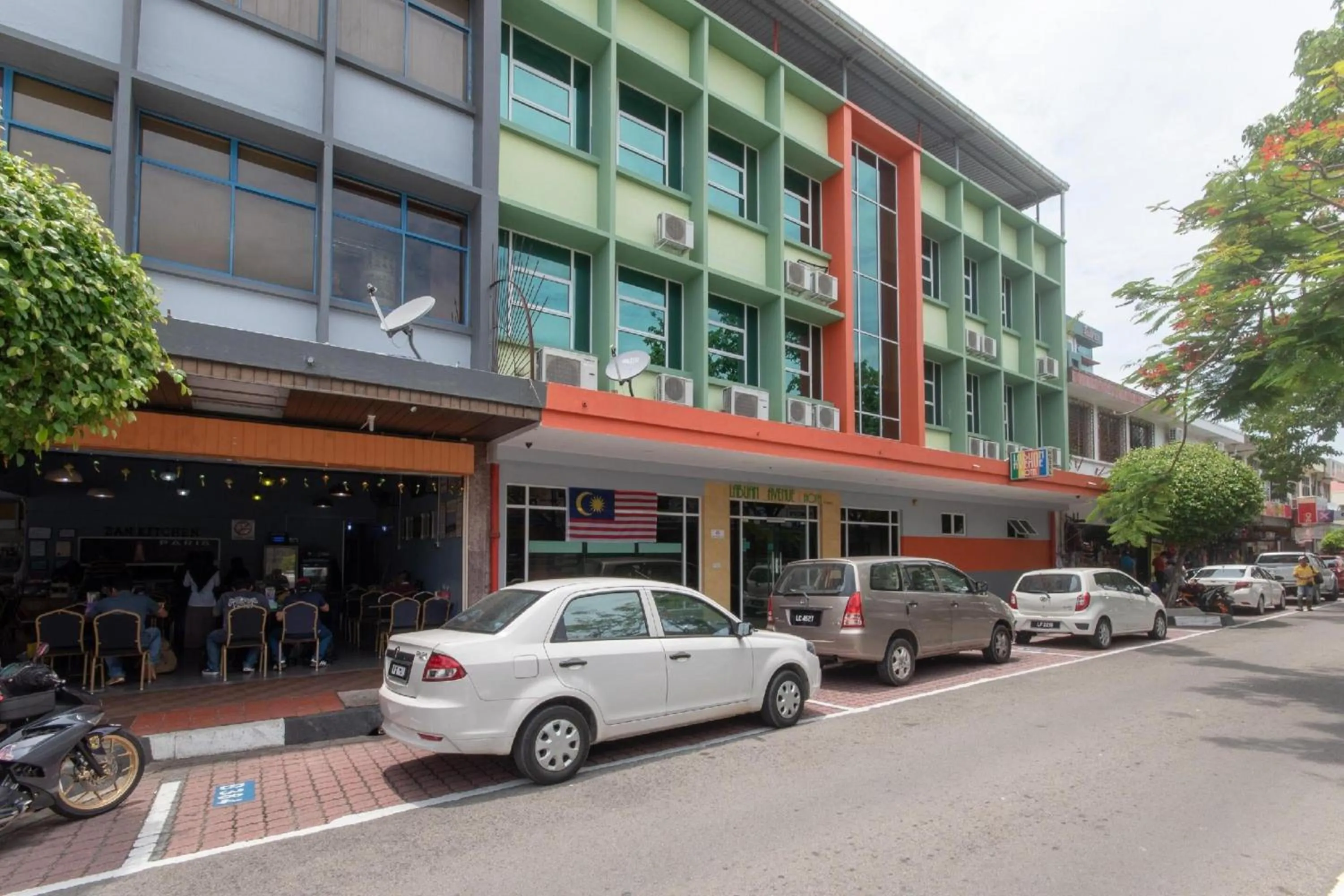 Neighbourhood in Capital O 89344 Labuan Avenue Hotel