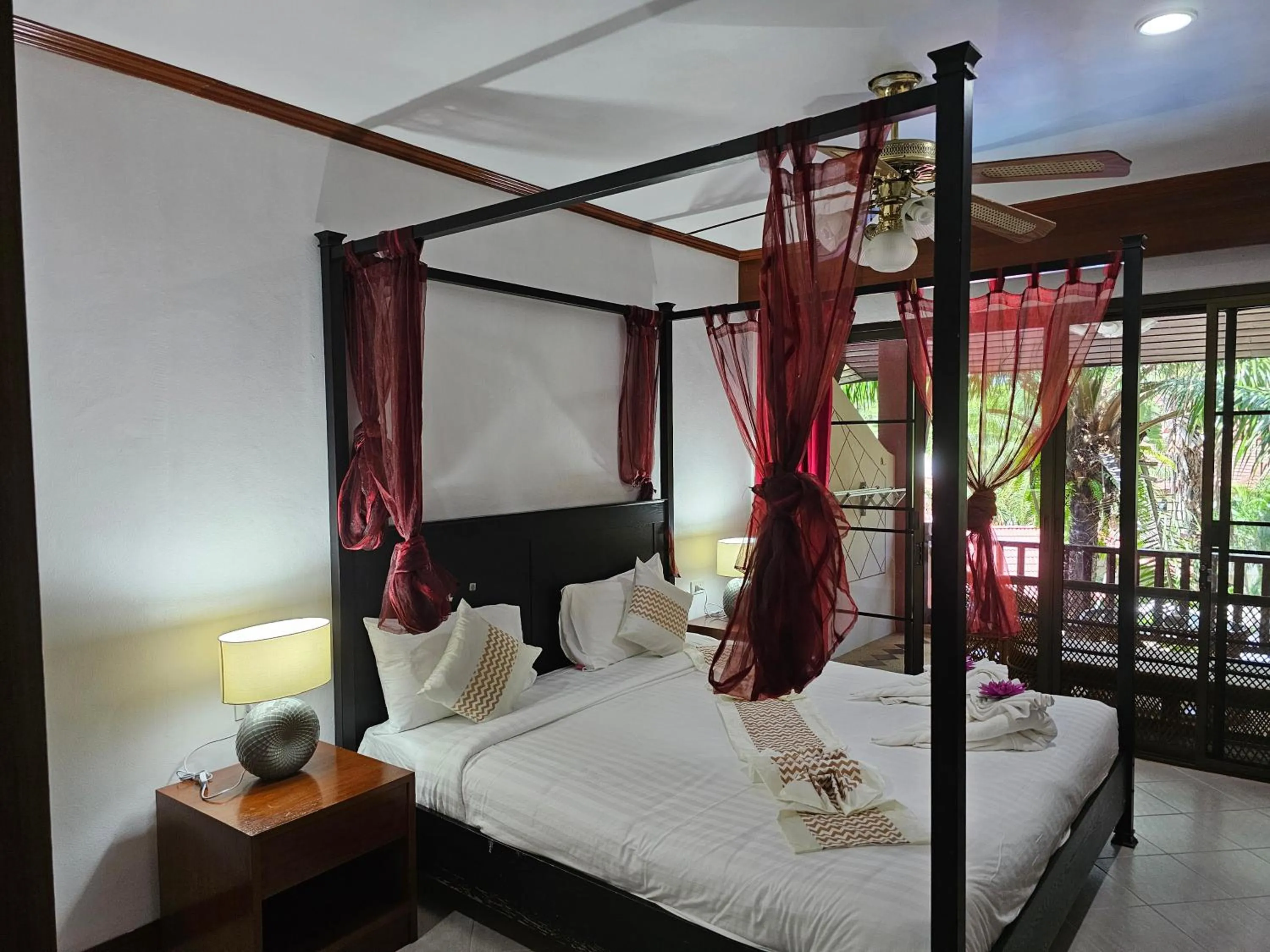 Bed in Sai Rougn apartment